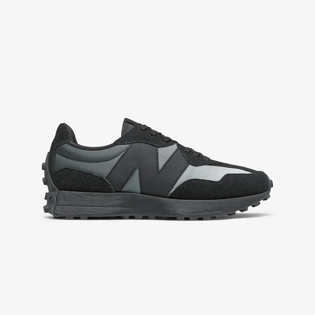 New Balance | 327 { BLACK SUMMER FOG