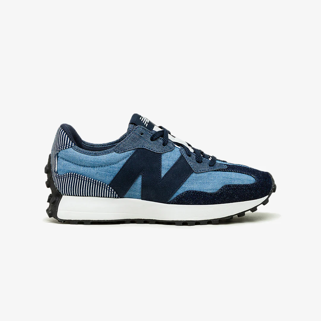 New Balance | 327 ECLIPSE { NAVY BLUE
