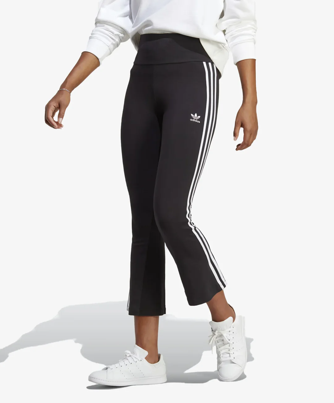 Adidas Originals | ADICOLOR CLASSICS 3-STRIPES 7/8 FLARE LEGGINGS { BALCK