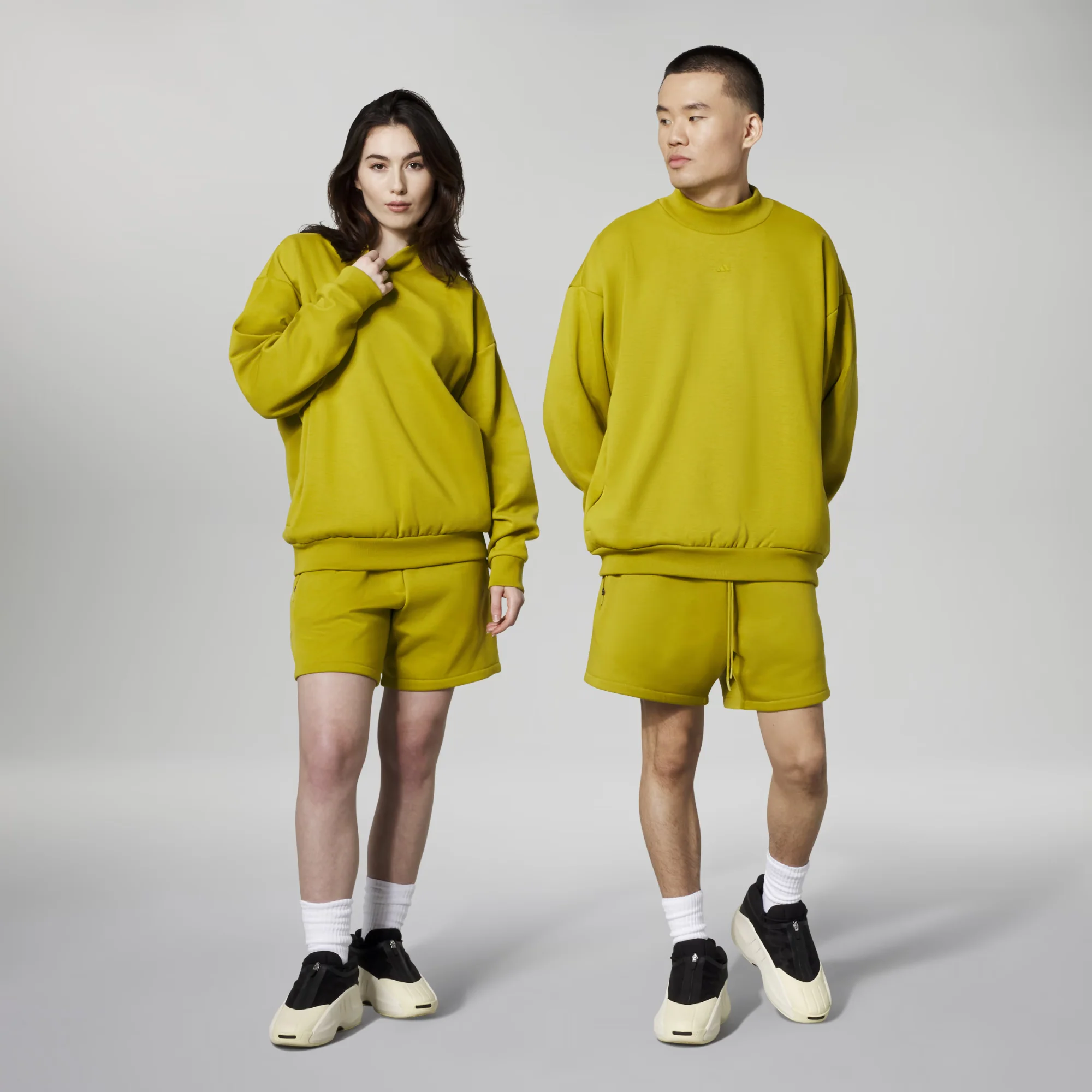 Adidas Originals | ADIDAS BASKETBALL 001 CREW NECK SWEAT { OLIVES - Image 5