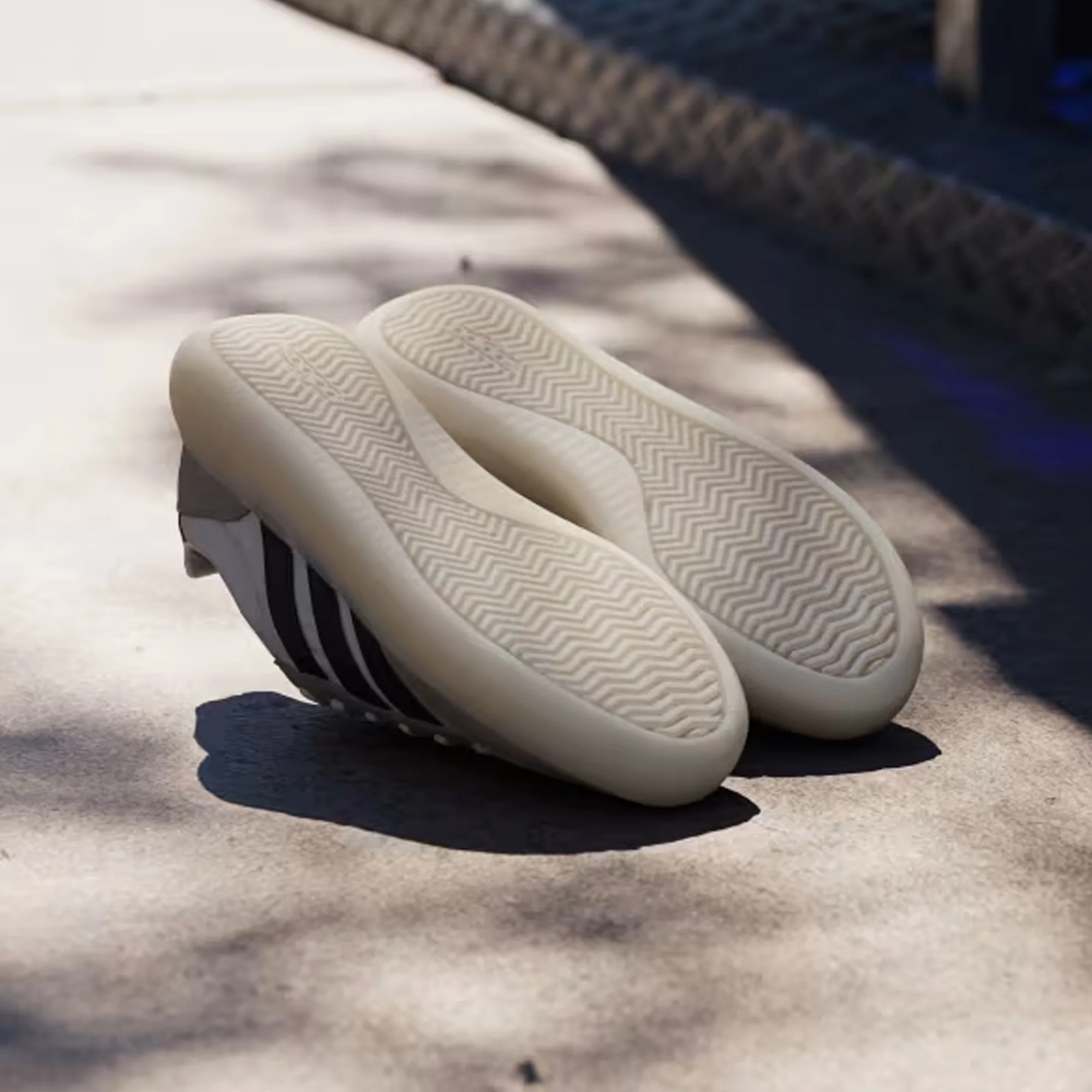 Adidas Originals | BARREDA DECODE { CLOUD WHITE/CORE BLACK/GREY TWO - Image 6