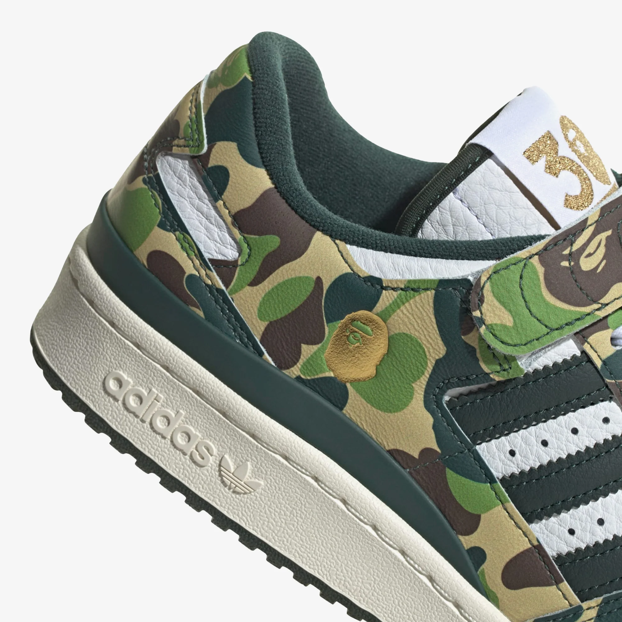 Adidas Originals | FORUM 84 BAPE LOW { CLOUD WHITE/CORE WHITE/METALLIC GOLD - Image 6