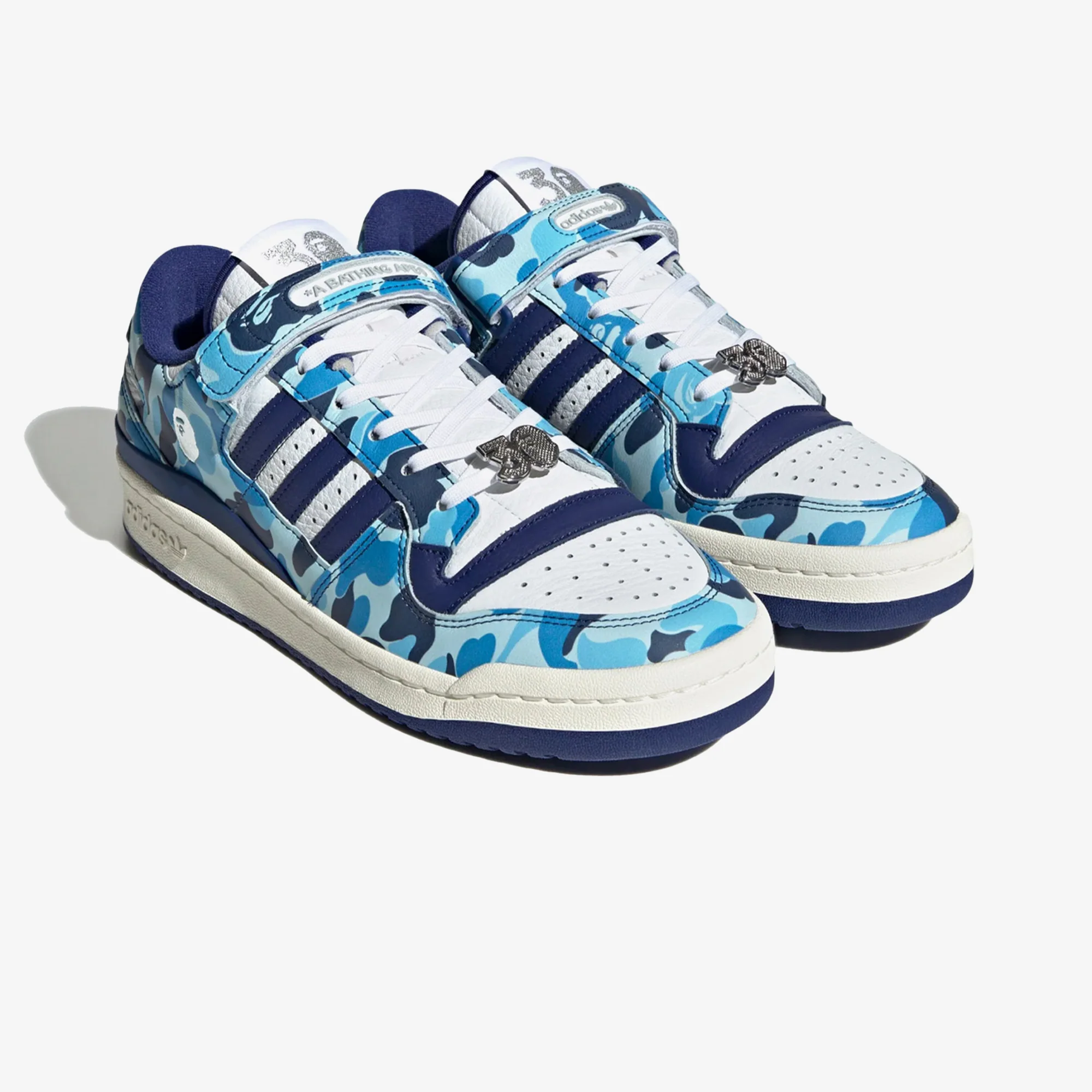 Adidas Originals | FORUM 84 BAPE LOW { CLOUD WHITE/CORE WHITE/METALLIC SILVER - Image 3