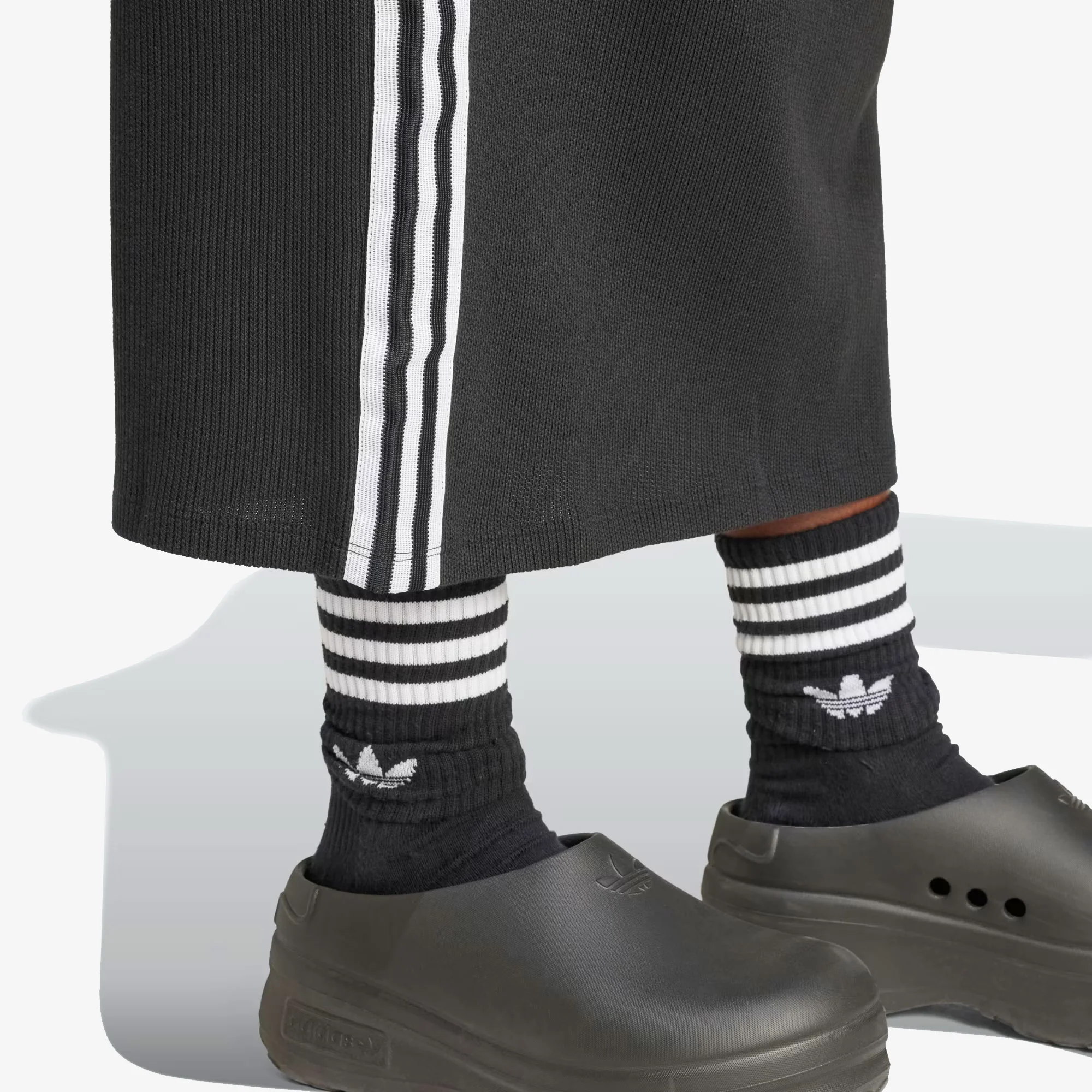ADIDAS ORIGINALS | KNIT SKIRT { BLACK - Image 4