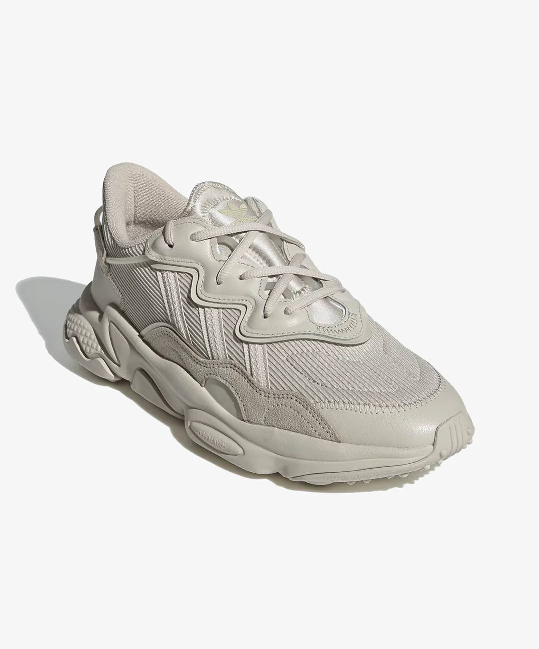 Adidas Originals | OZWEEGO { BLISS/BLISS - Image 3