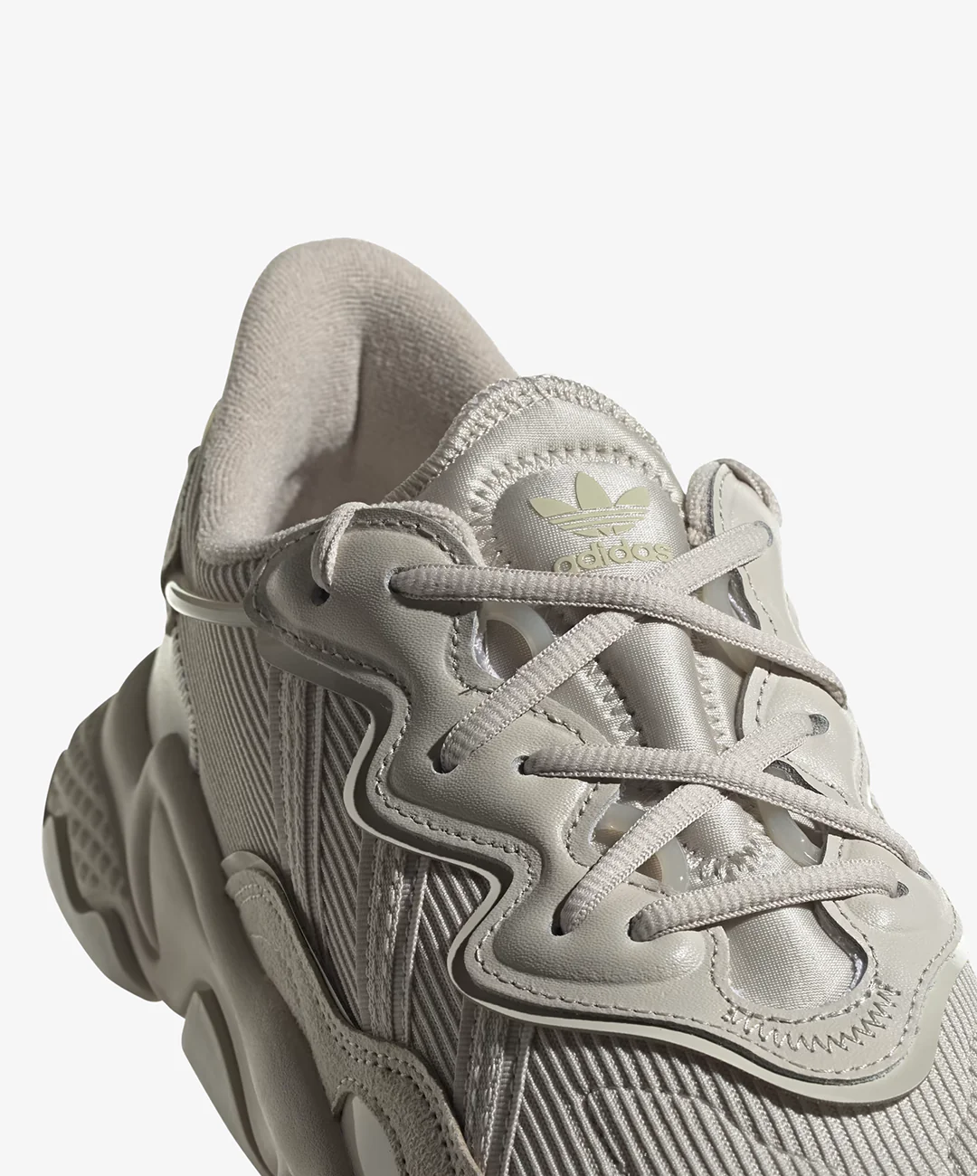 Adidas Originals | OZWEEGO { BLISS/BLISS - Image 6