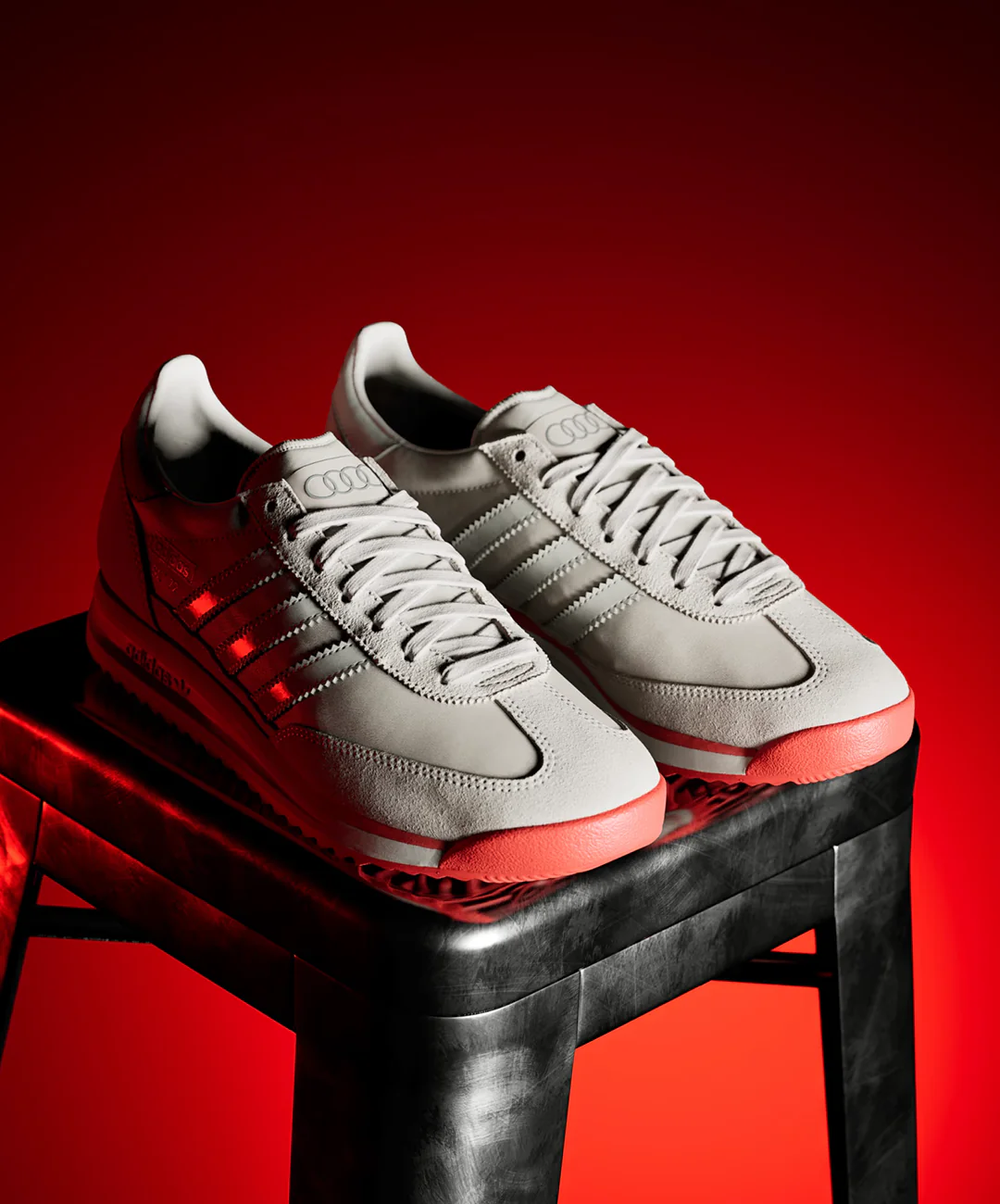 ADIDAS ORIGINALS | SL 72 RS AUDI REVOLUT F1 TEAM { GREY / CHALK PEARL / HI-RES RED - Image 2
