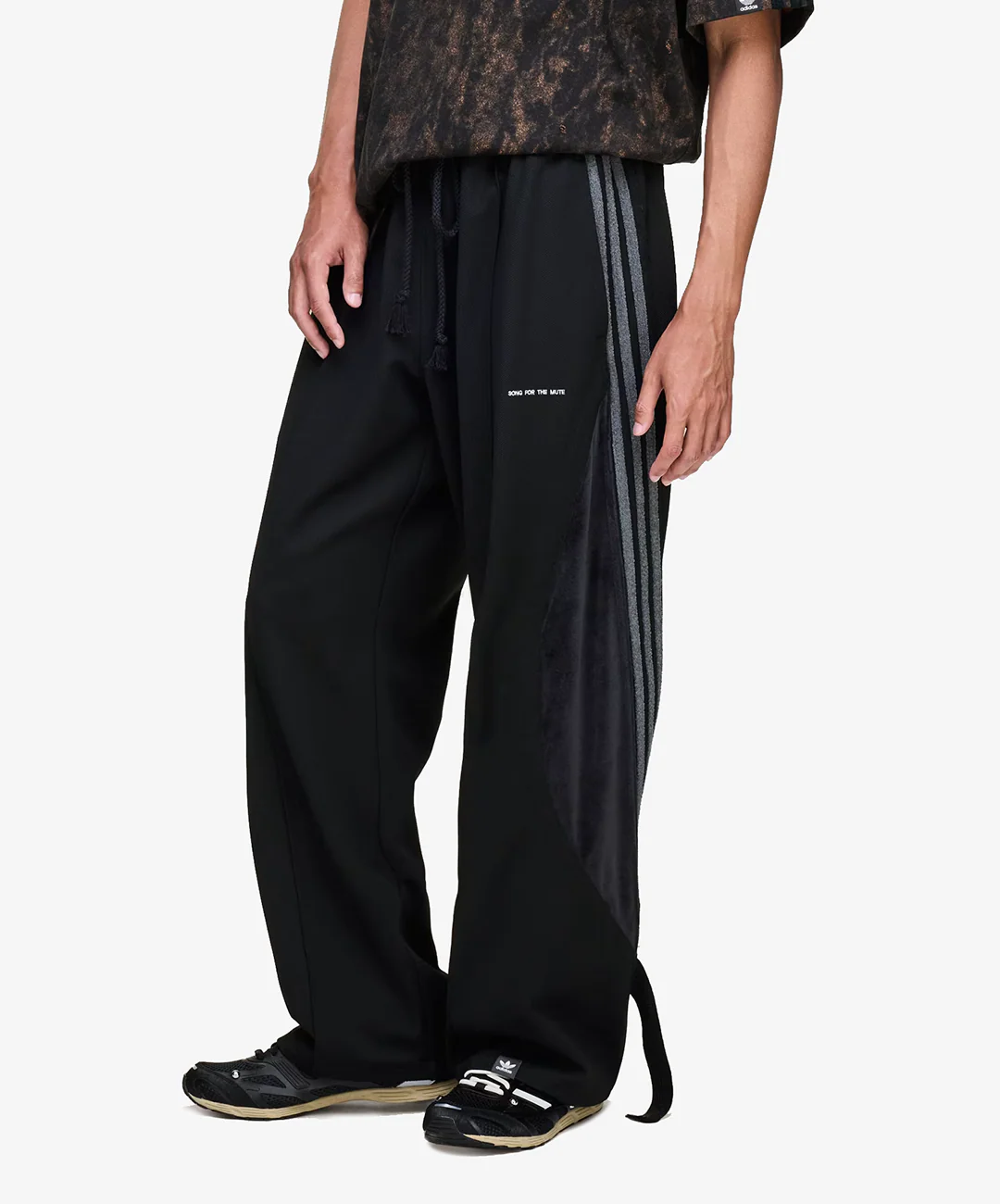 Adidas Originals | SONG FOR THE MUTE ADI006 TRACK PANT { BLACK