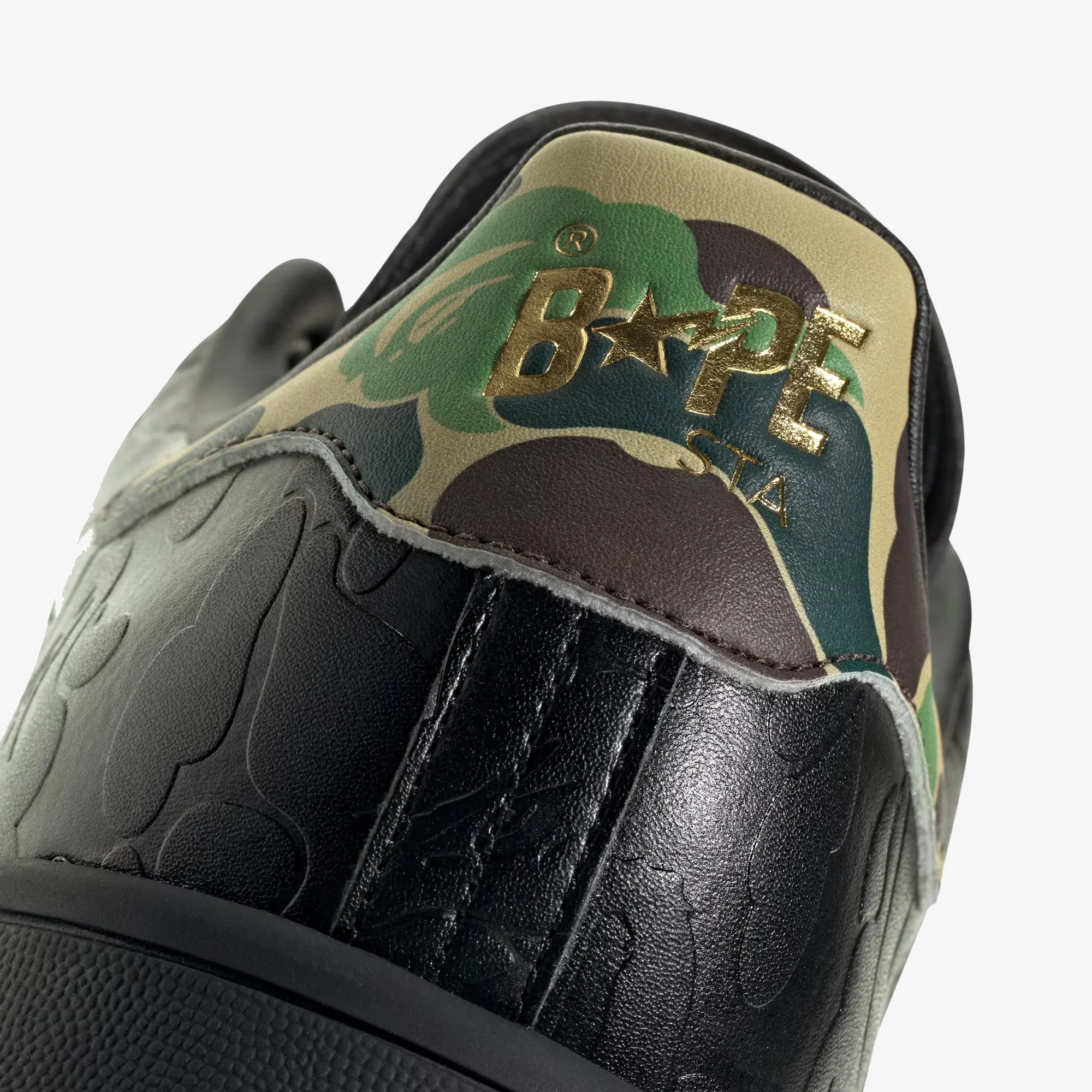 Adidas Originals | X BAPE STAN SMITH { CORE BLACK/GOLD METALLIC - Image 7