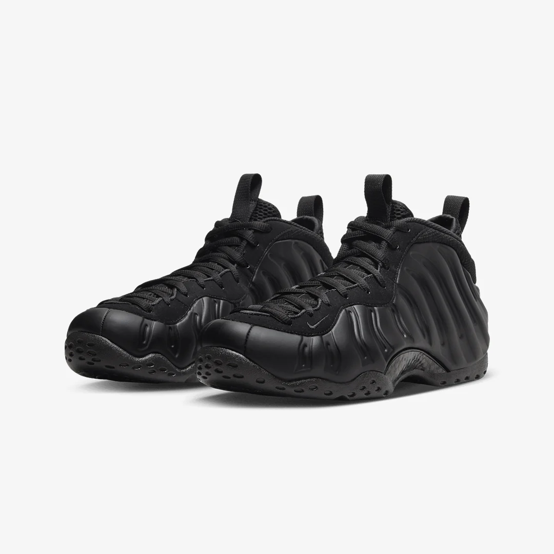 Nike | AIR FOAMPOSITE ONE { BLACK/ANTHRACITE - Image 2