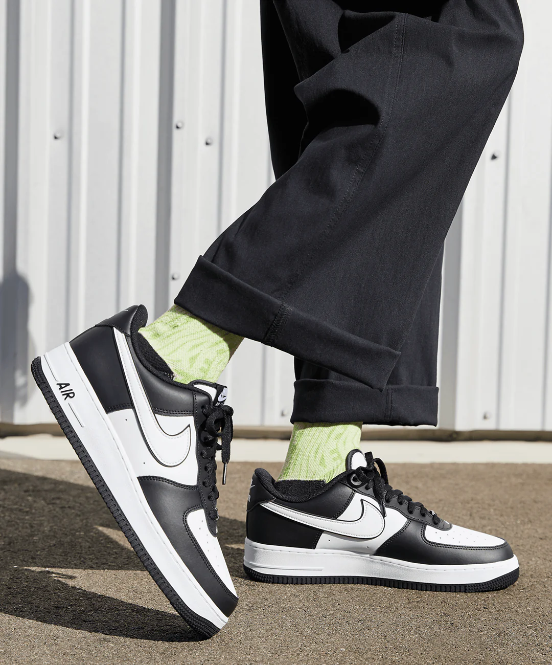 Nike | AIR FORCE 1 '07 { BLACK/WHITE - Image 7