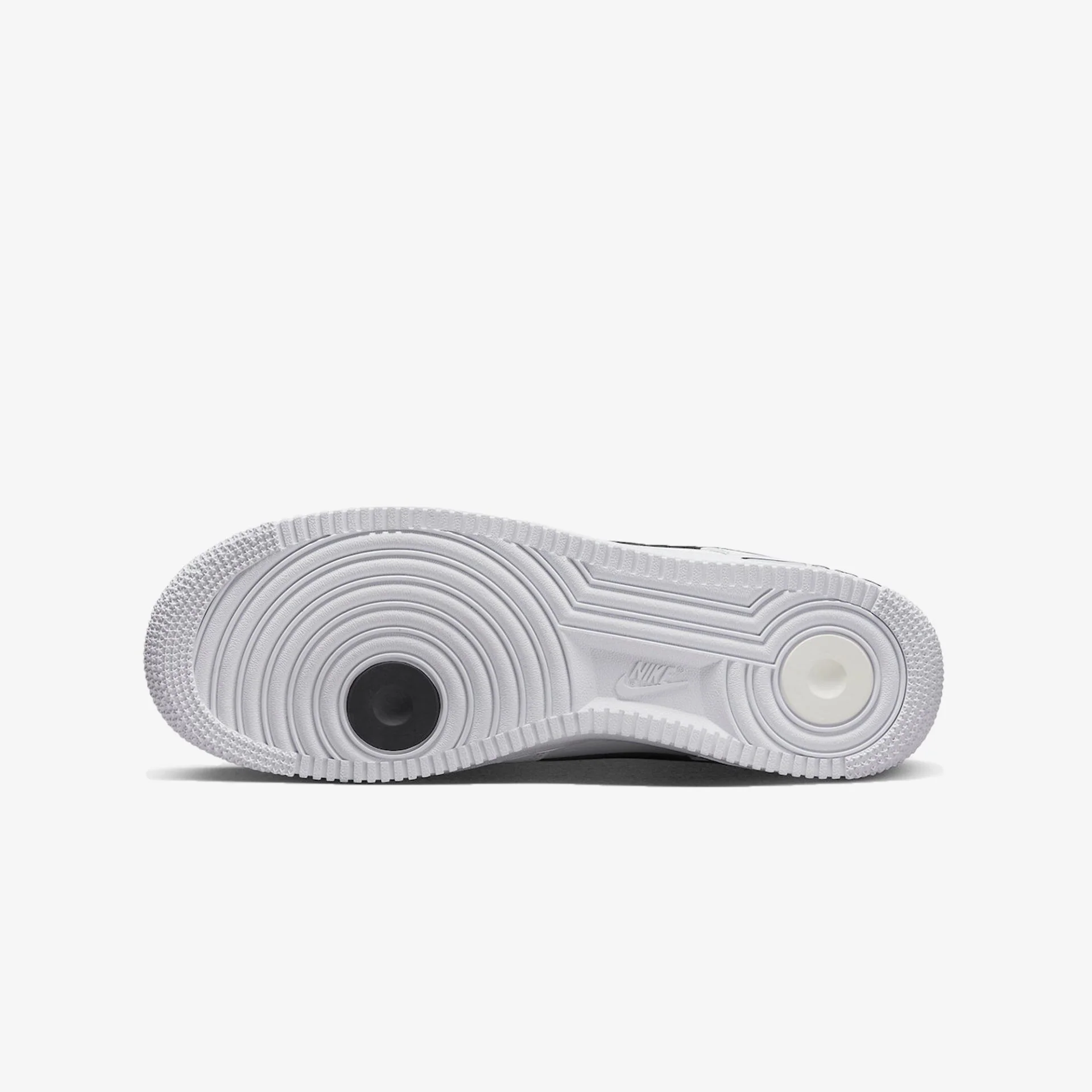 Nike | AIR FORCE 1 '07 LV8 { WHITE/BLACK - Image 4