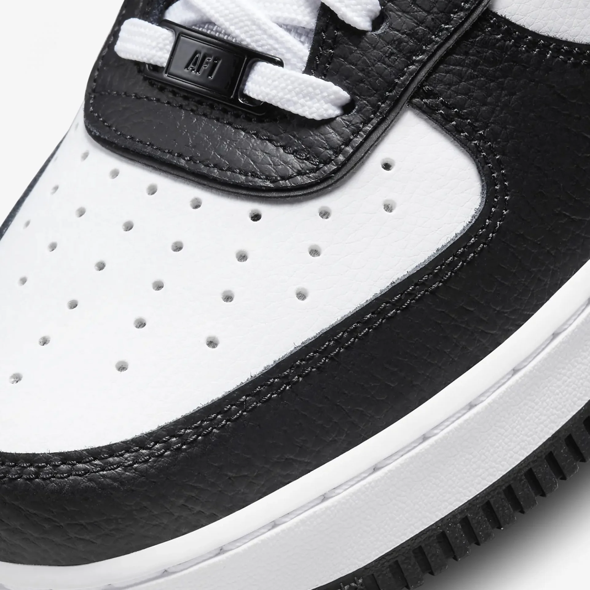Nike | AIR FORCE 1 '07 LV8 { WHITE/BLACK - Image 4