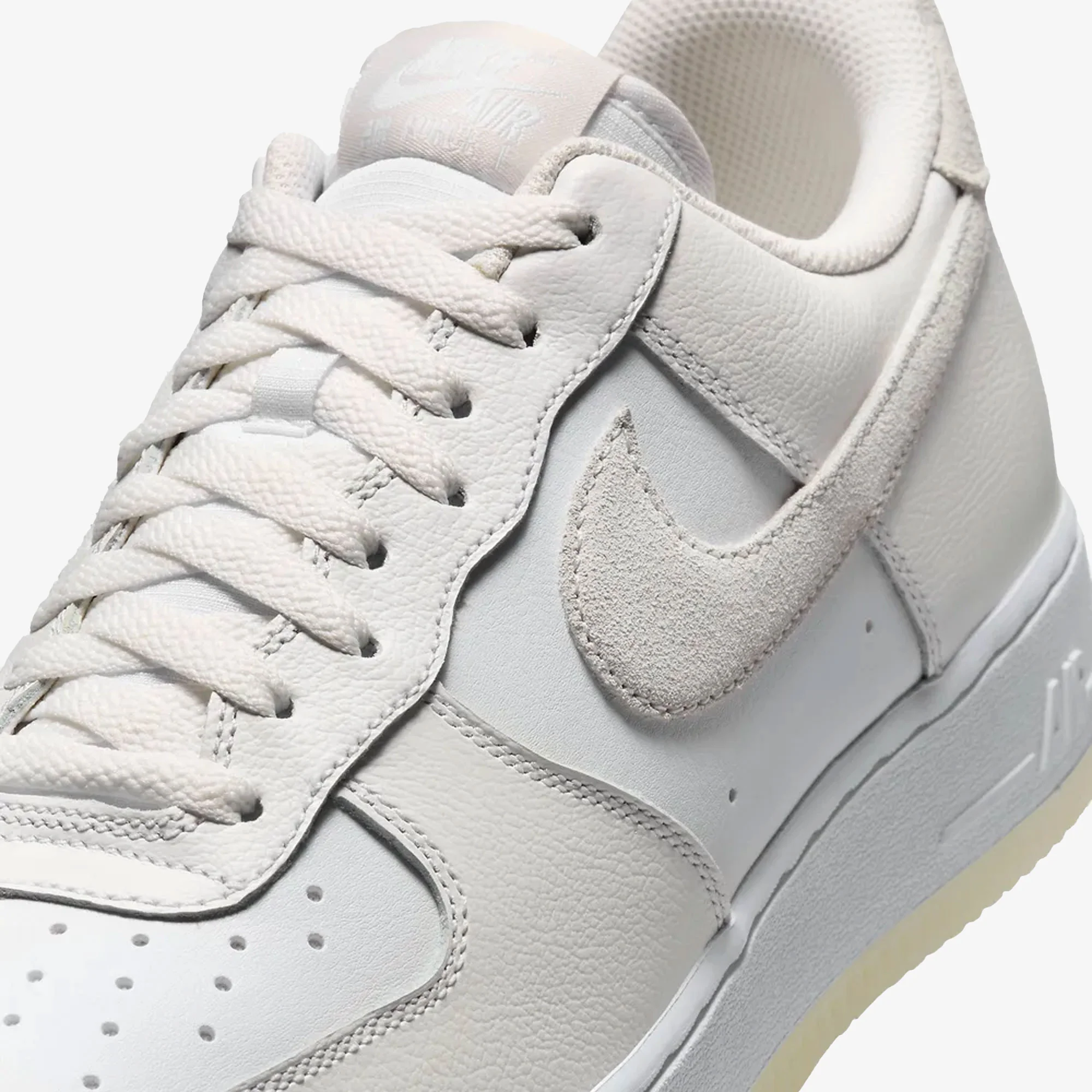 Nike | AIR FORCE 1 '07 LV8 { WHITE/PHANTOM-SUMMIT WHITE - Image 4