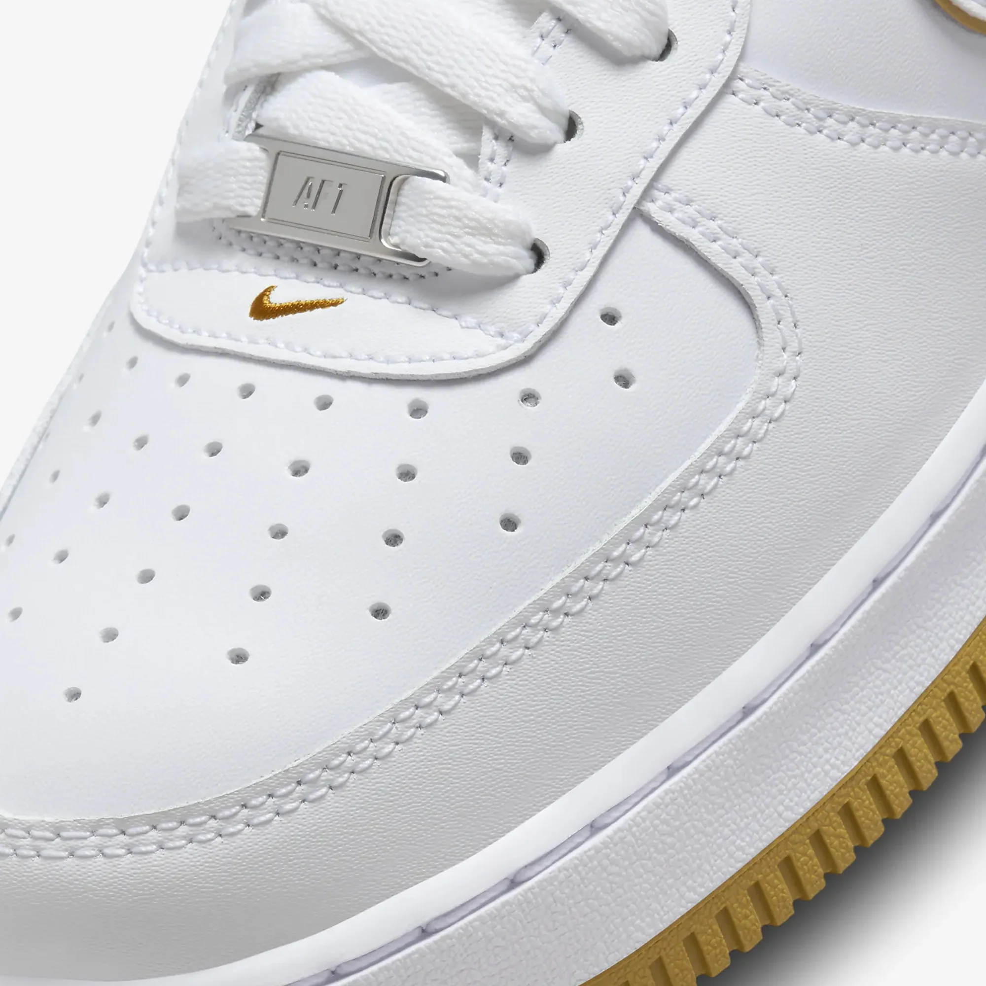 Nike | AIR FORCE 1 '07 { WHITE/WHITE-BRONZINE - Image 4