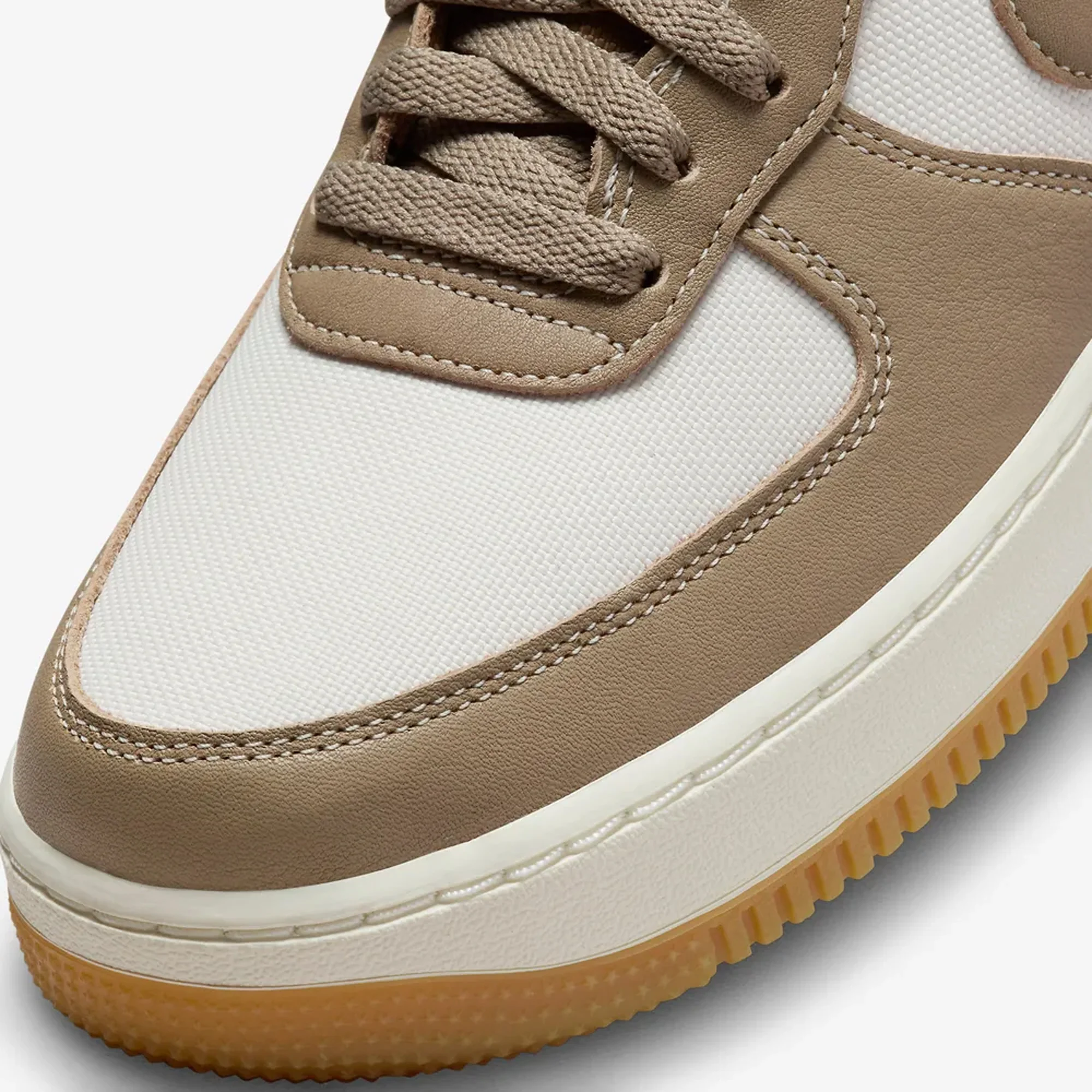 Nike | AIR FORCE 1 GTX { SAIL/KHAKI-SAIL-GUM LIGHT BROWN - Image 4