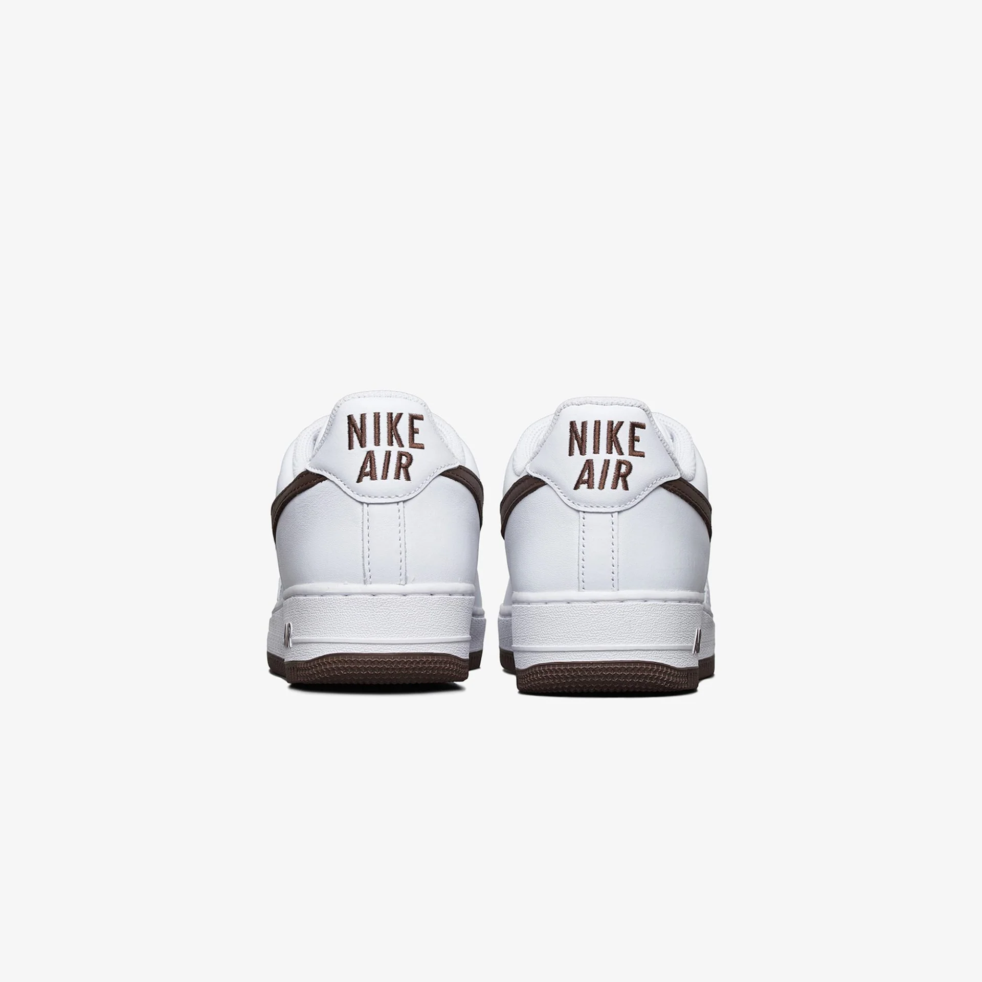 Nike | AIR FORCE 1 LOW { WHITE / CHOCOLATE - Image 3