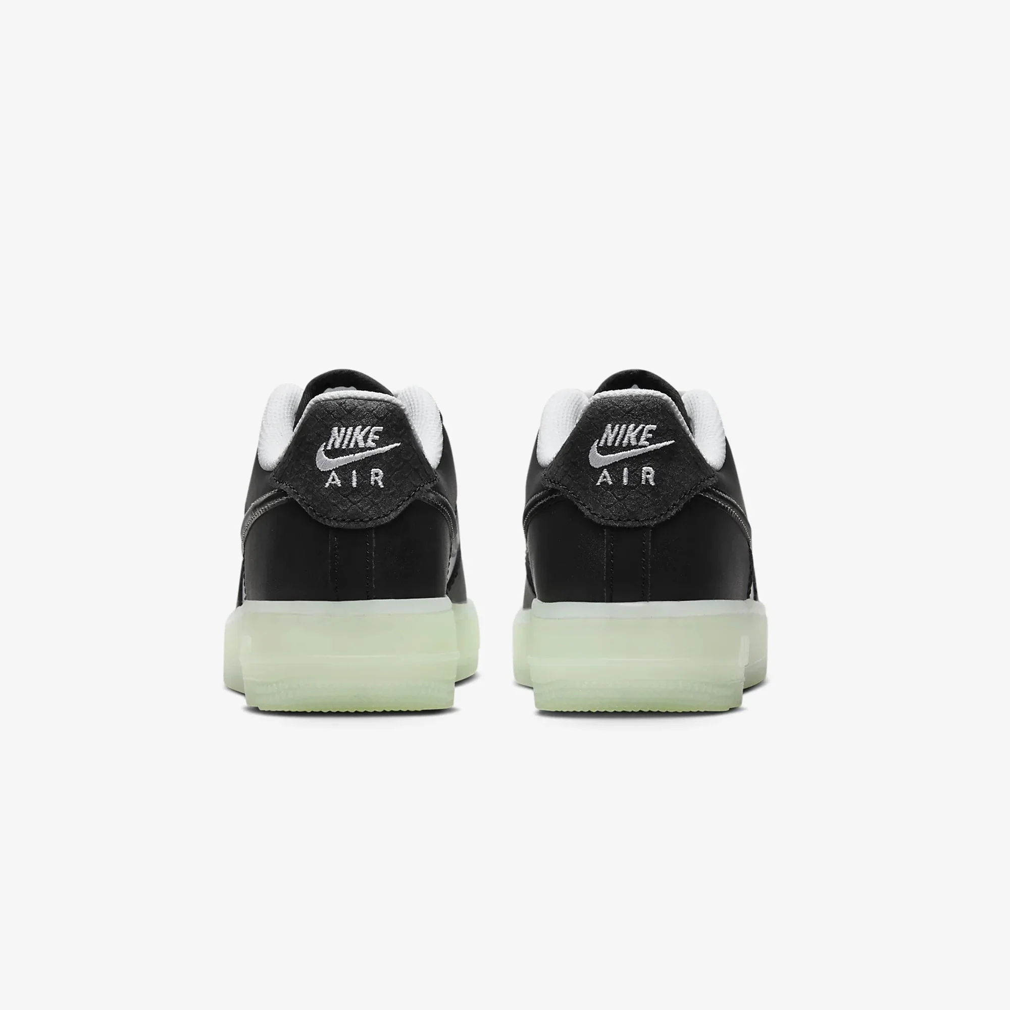 Nike | AIR FORCE 1 LV8 (GS) { WHITE/BLACK-VAPOR GREEN - Image 3