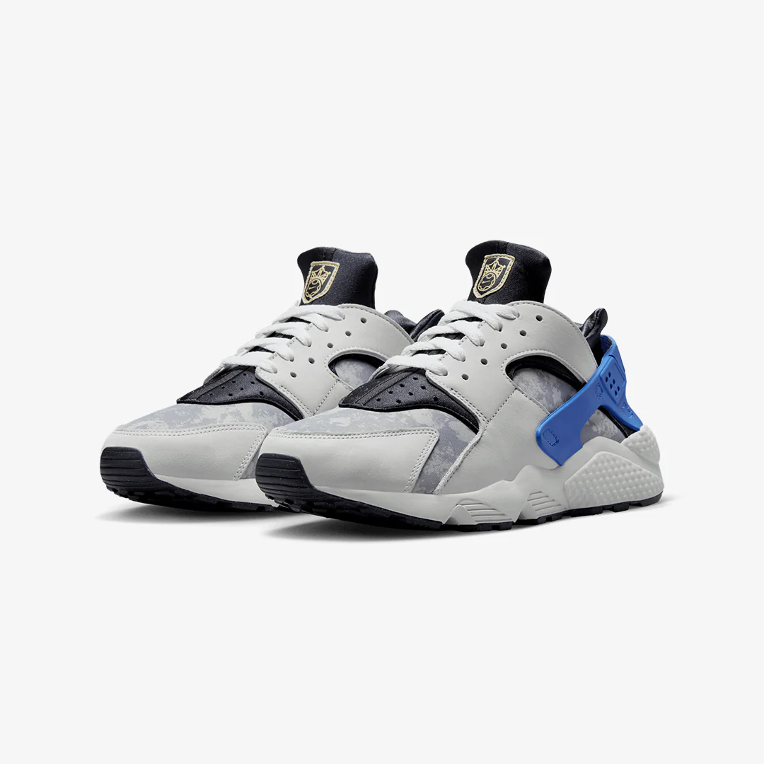Nike | AIR HUARACHE PREMIUM { SUMMIT WHITE/ANTHRACITE - Image 2
