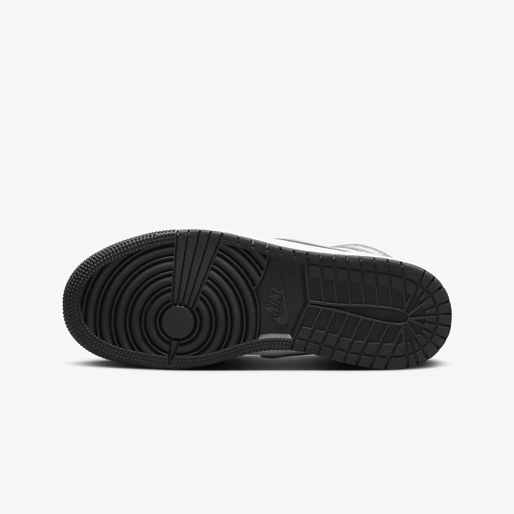 Jordan | AIR JORDAN 1 HIGH OG { BLACK/WHITE/LIGHT SMOKE GREY - Image 6