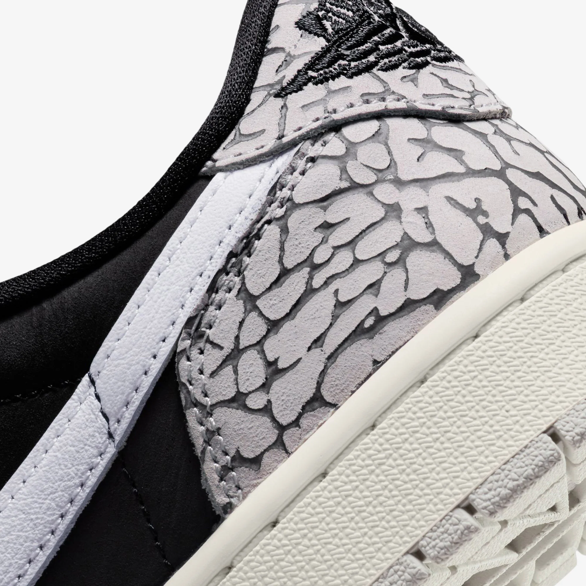 Jordan | AIR JORDAN 1 RETRO LOW OG { BLACK/MUSLIN-TECH GREY-WHITE - Image 5