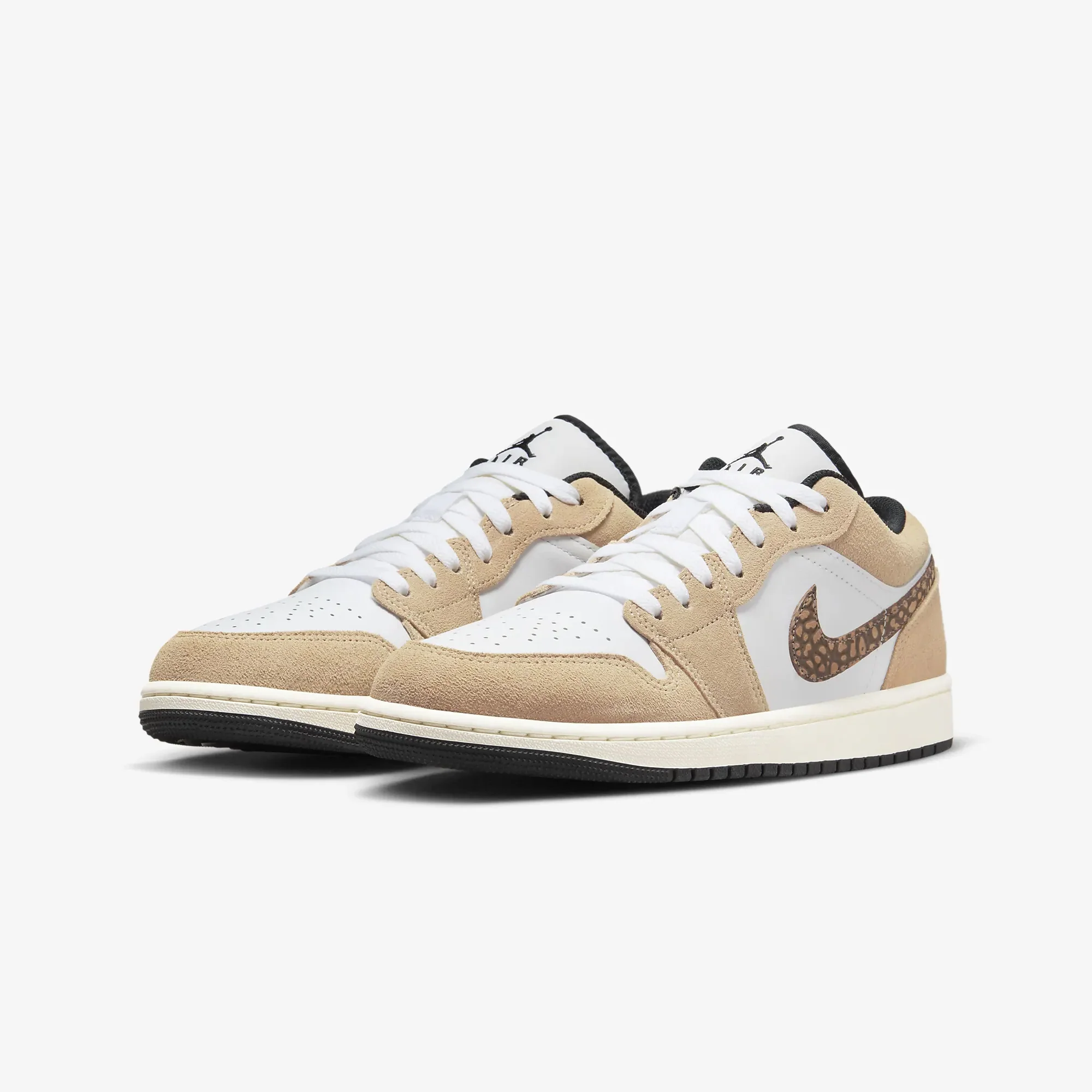 Jordan | AIR JORDAN 1 LOW SE { HEMP/LT BRITISH TAN-WHITE-BLACK - Image 2