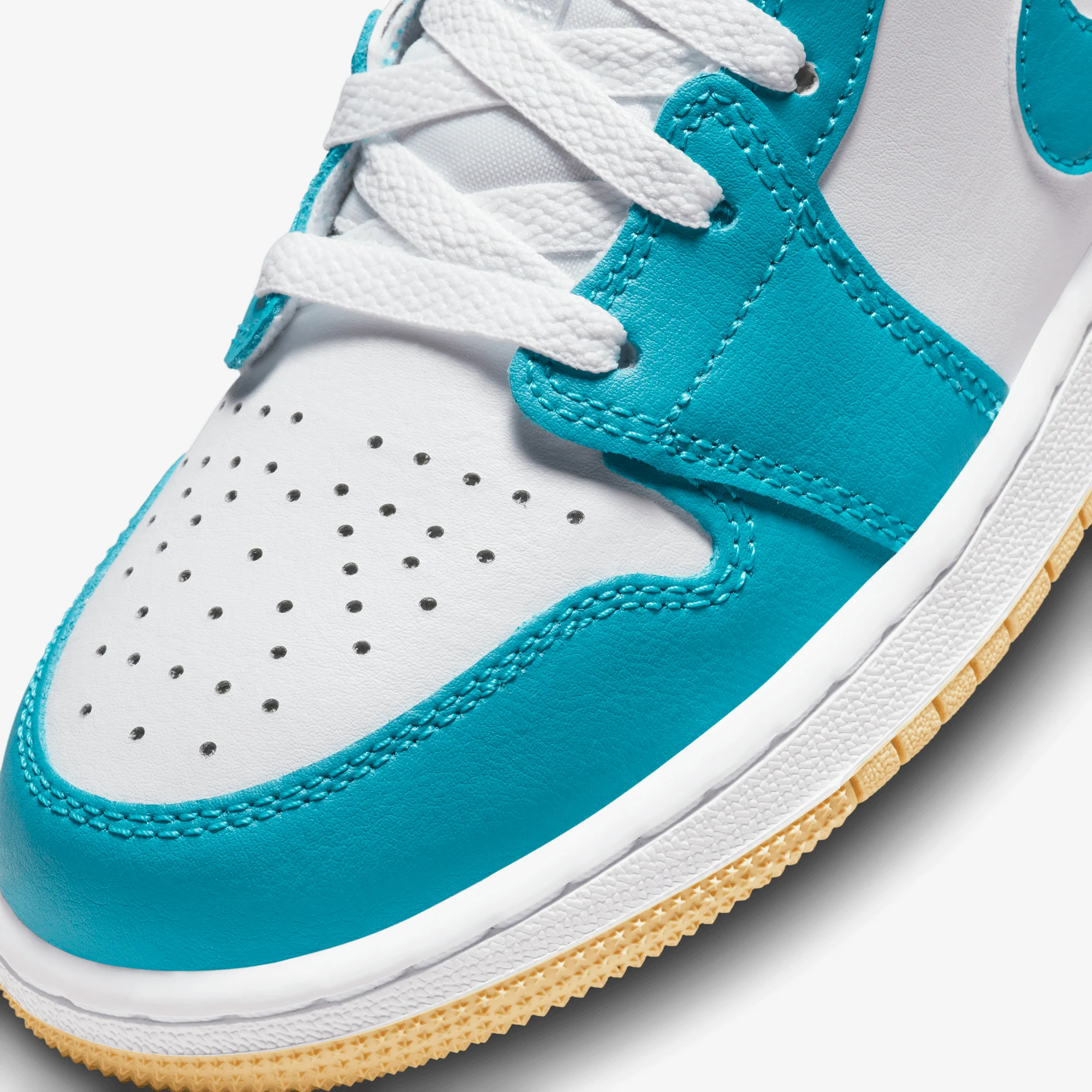 Jordan | AIR JORDAN 1 MID { AQUATONE/CELESTIAL GOLD-WHITE - Image 4