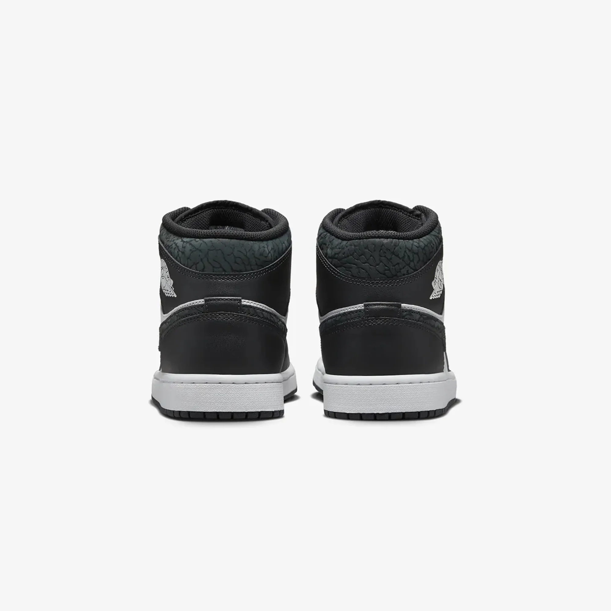 Jordan | AIR JORDAN 1 MID SE { OFF NOIR/BLACK-WHITE-BLACK - Image 3