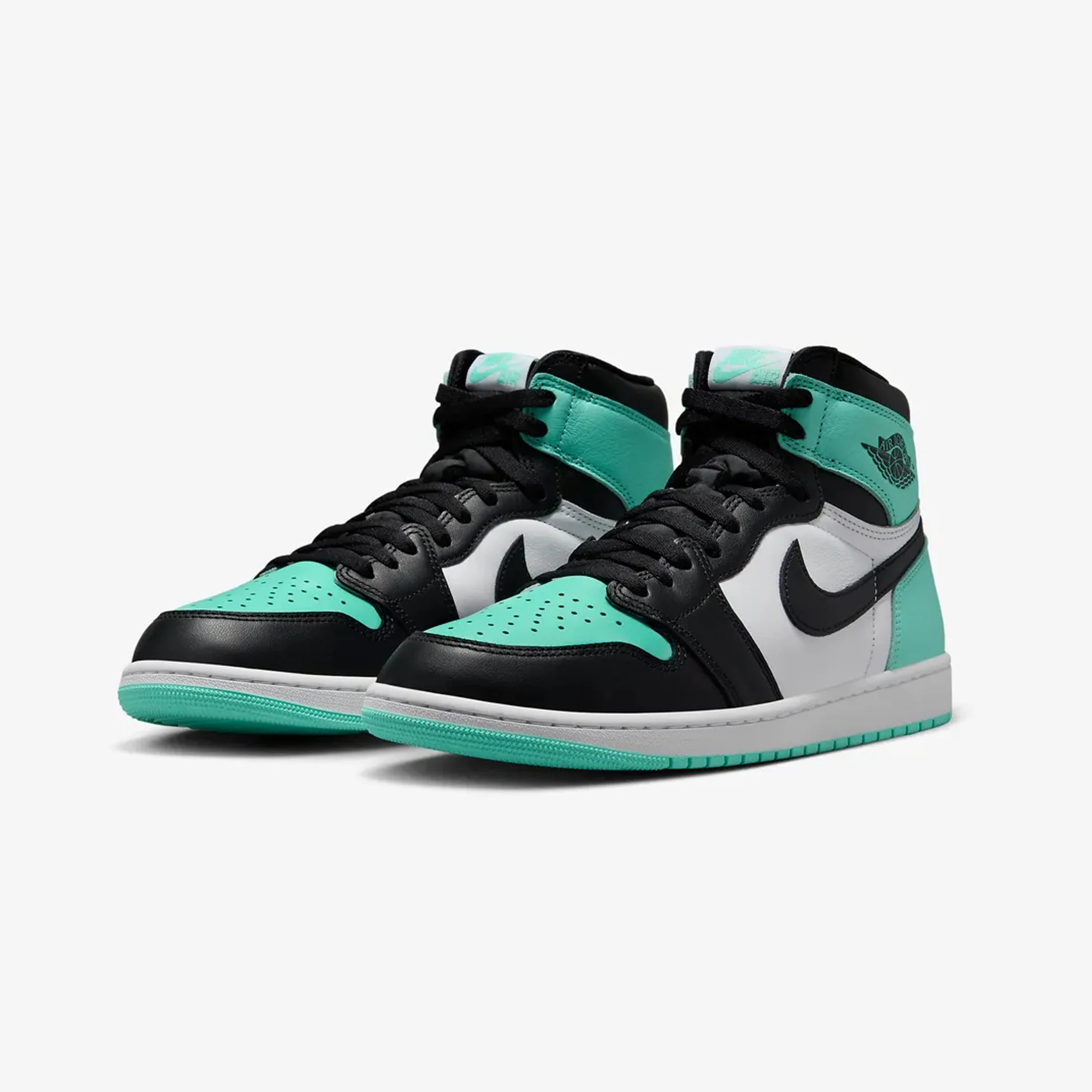 Jordan | AIR JORDAN 1 RETRO HIGH OG { WHITE/BLACK-GREEN GLOW - Image 2