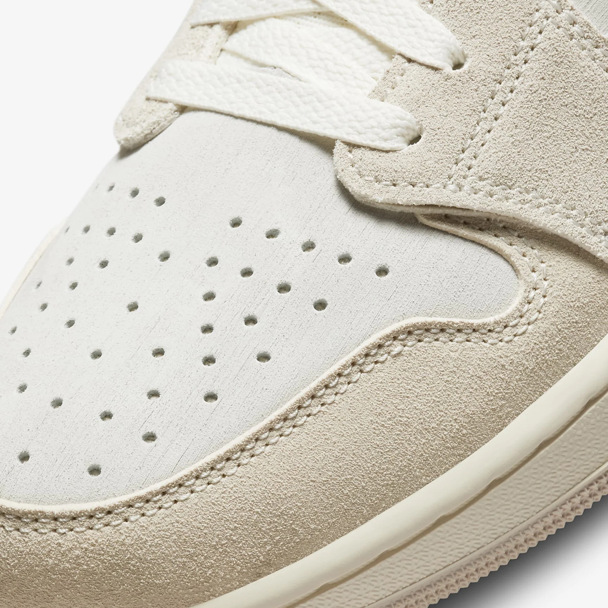 Jordan | AIR JORDAN 1 ZOOM CMFT 2 { BROWN/GOLD - Image 4