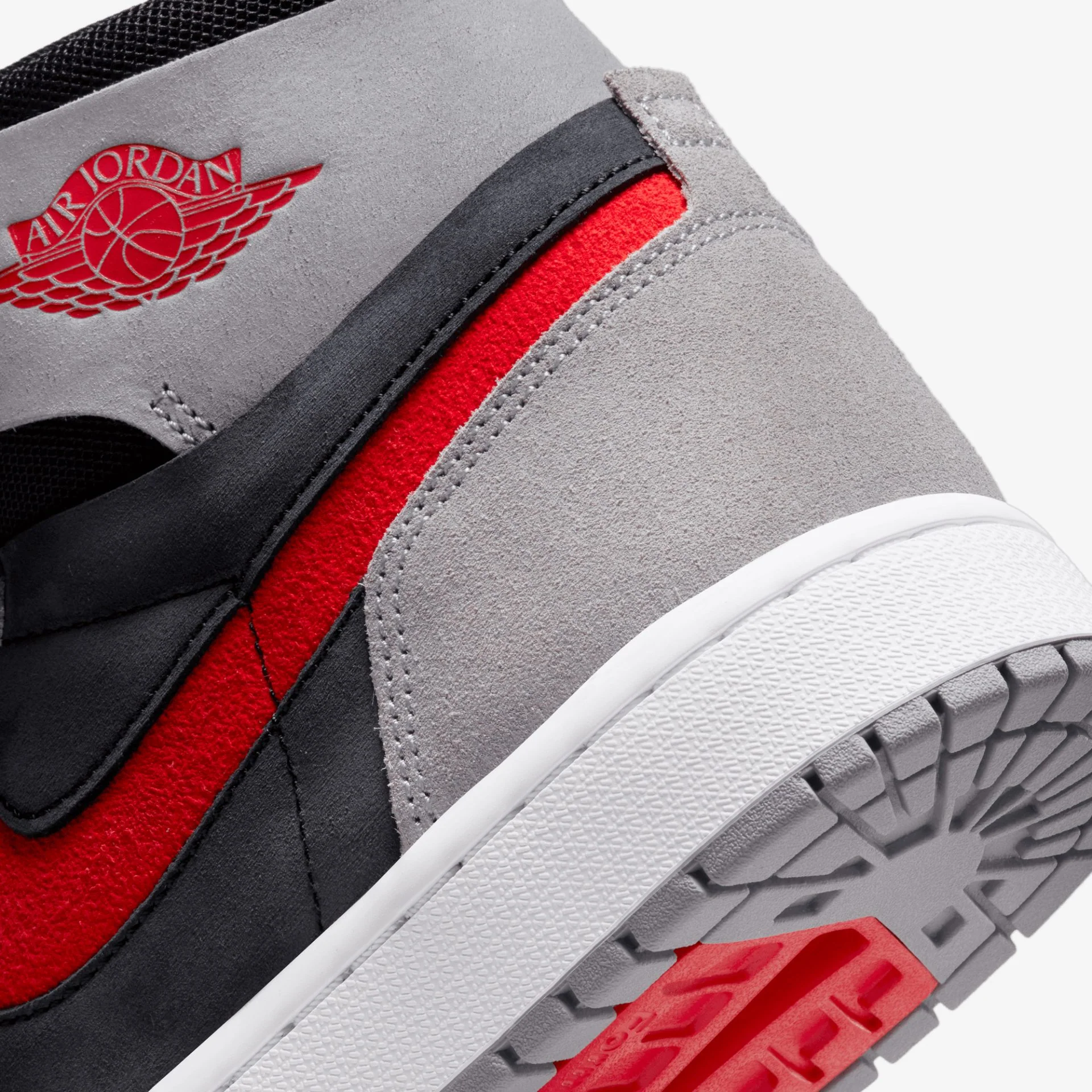 Jordan | AIR JORDAN 1 ZOOM COMFORT 2 { BLACK/FIRE RED-CEMENT GREY-WHITE - Image 4