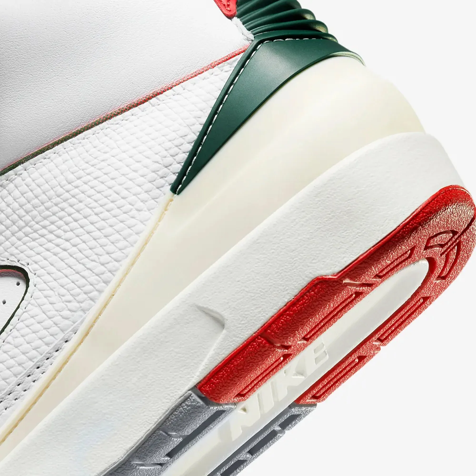Jordan | AIR JORDAN 2 "ORIGINS" { WHITE/FIRE RED-FIR-SAIL - Image 5