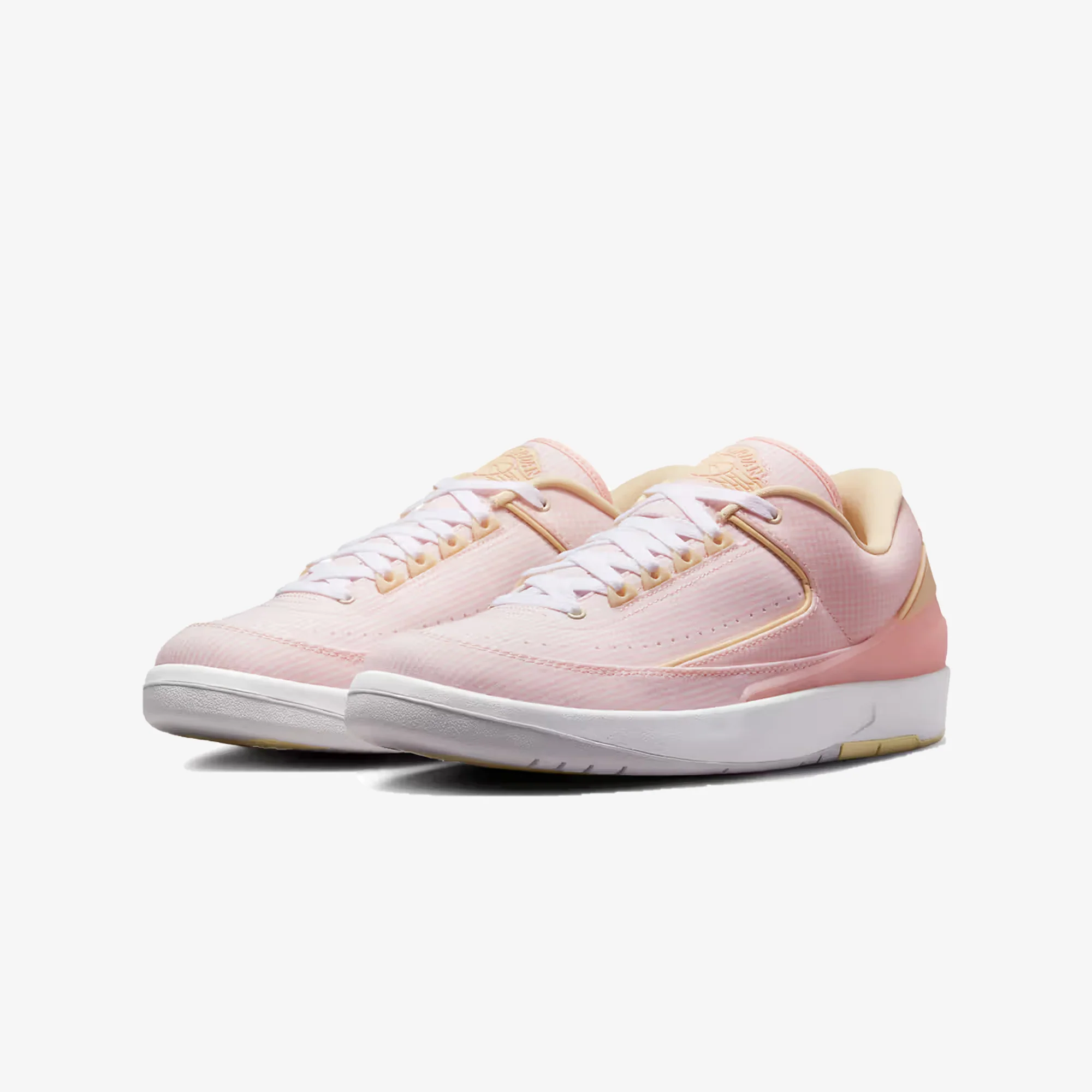 Jordan | AIR JORDAN 2 RETRO LOW { ATMOSPHERE/PALE VANILLA-WHITE - Image 2