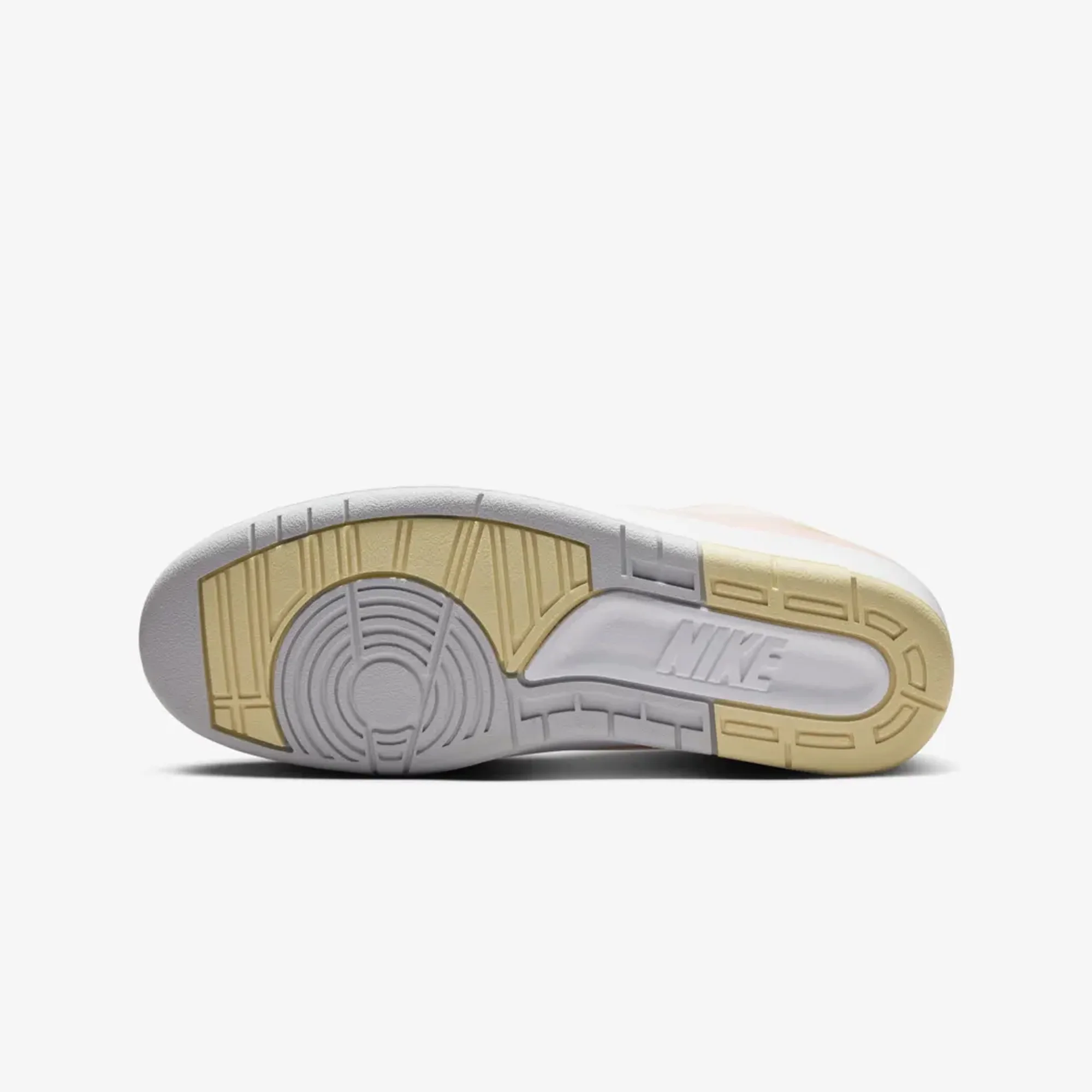 Jordan | AIR JORDAN 2 RETRO LOW { ATMOSPHERE/PALE VANILLA-WHITE - Image 4