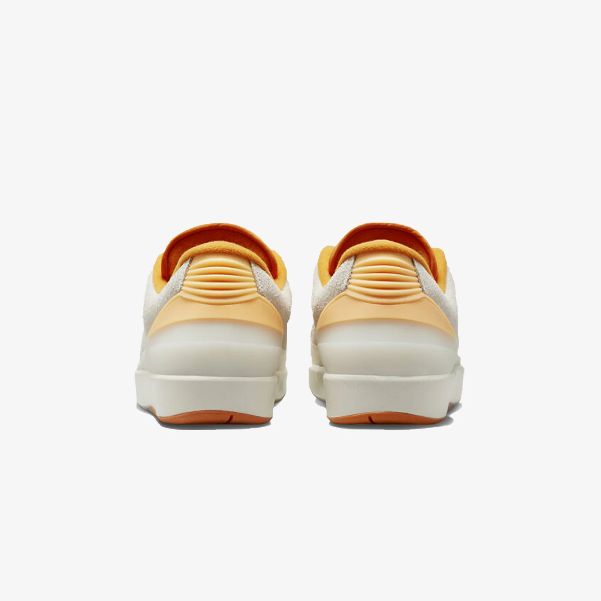 Jordan | AIR JORDAN 2 RETRO LOW { SAIL/MELON TINT-LIGHT CURRY-COBBLESTONE - Image 3