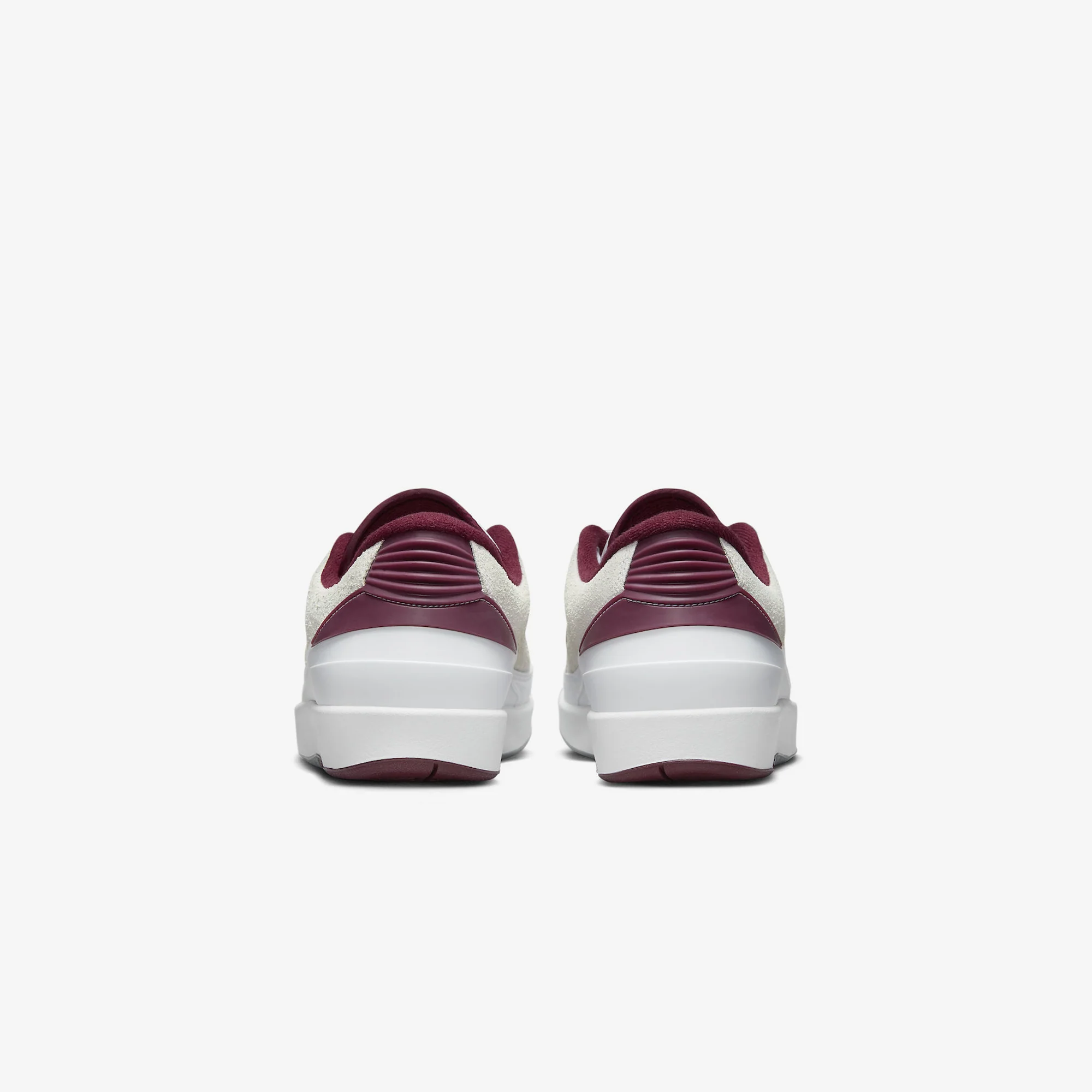 Jordan | AIR JORDAN 2 RETRO LOW { WHITE/CHERRYWOOD RED-LT STEEL GREY - Image 3