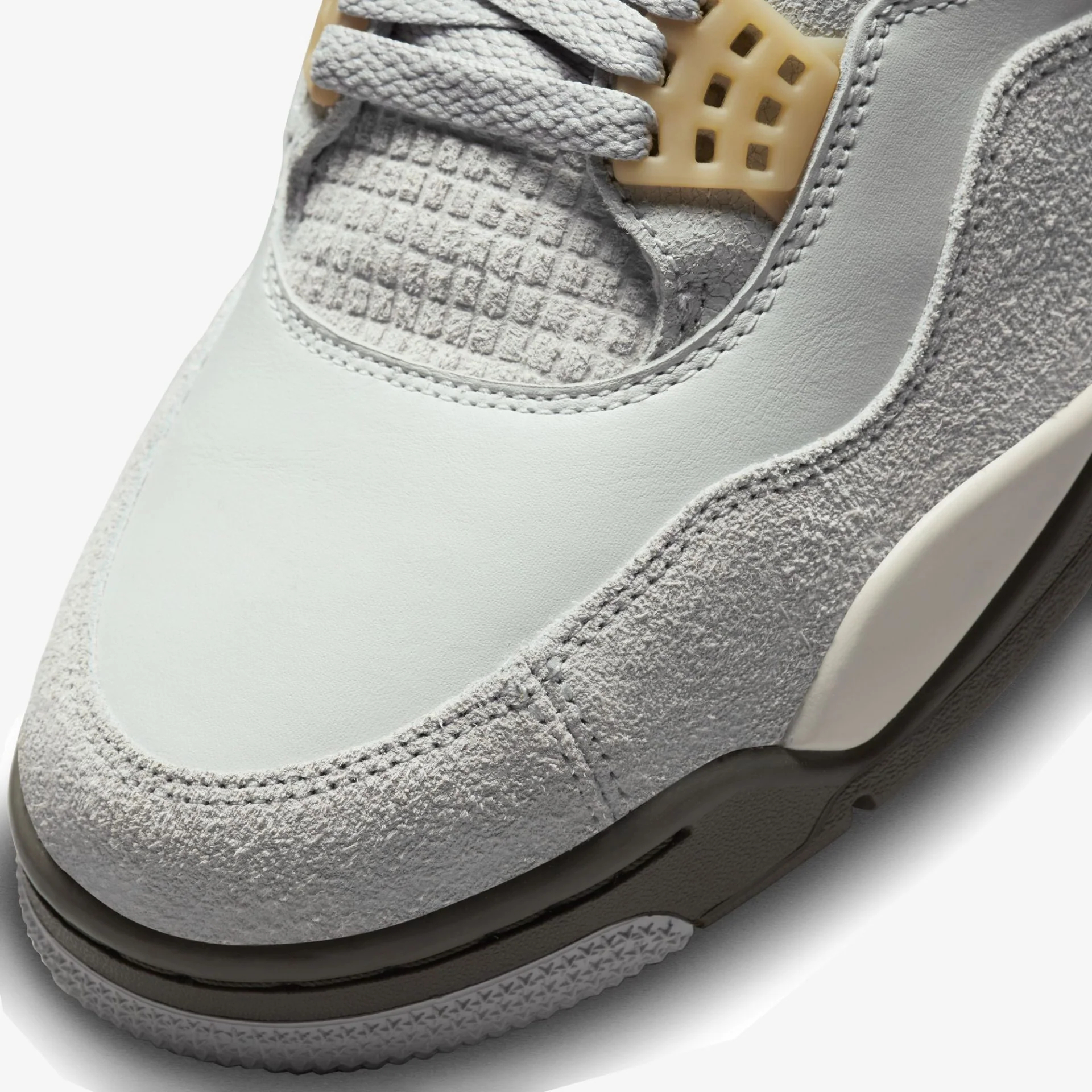 Jordan | AIR JORDAN 4 RETRO SE { BLACK/GREY - Image 4