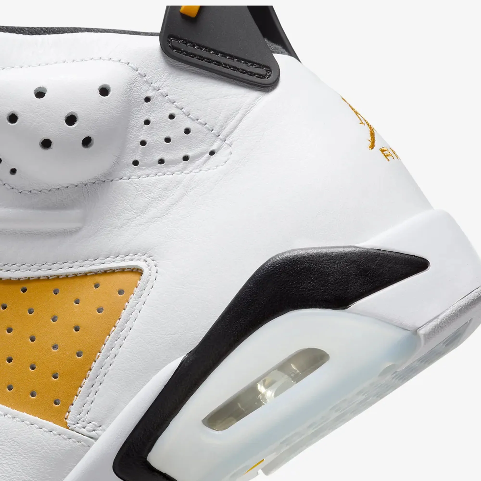 Jordan | AIR JORDAN 6 RETRO { WHITE/YELLOW OCHRE-BLACK - Image 5