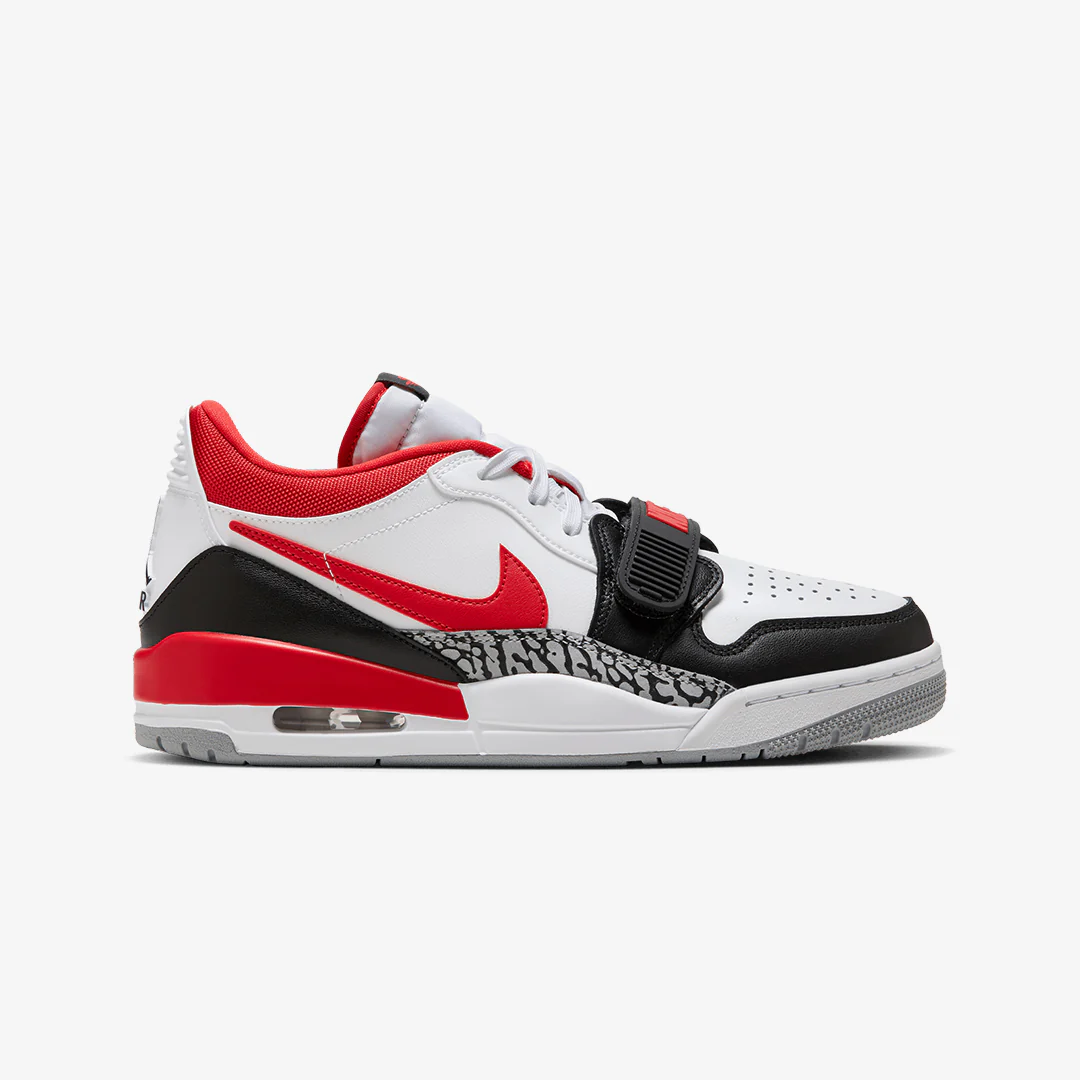 Jordan | AIR JORDAN LEGACY 312 LOW { WHITE/FIRE RED-BLACK-WOLF GREY