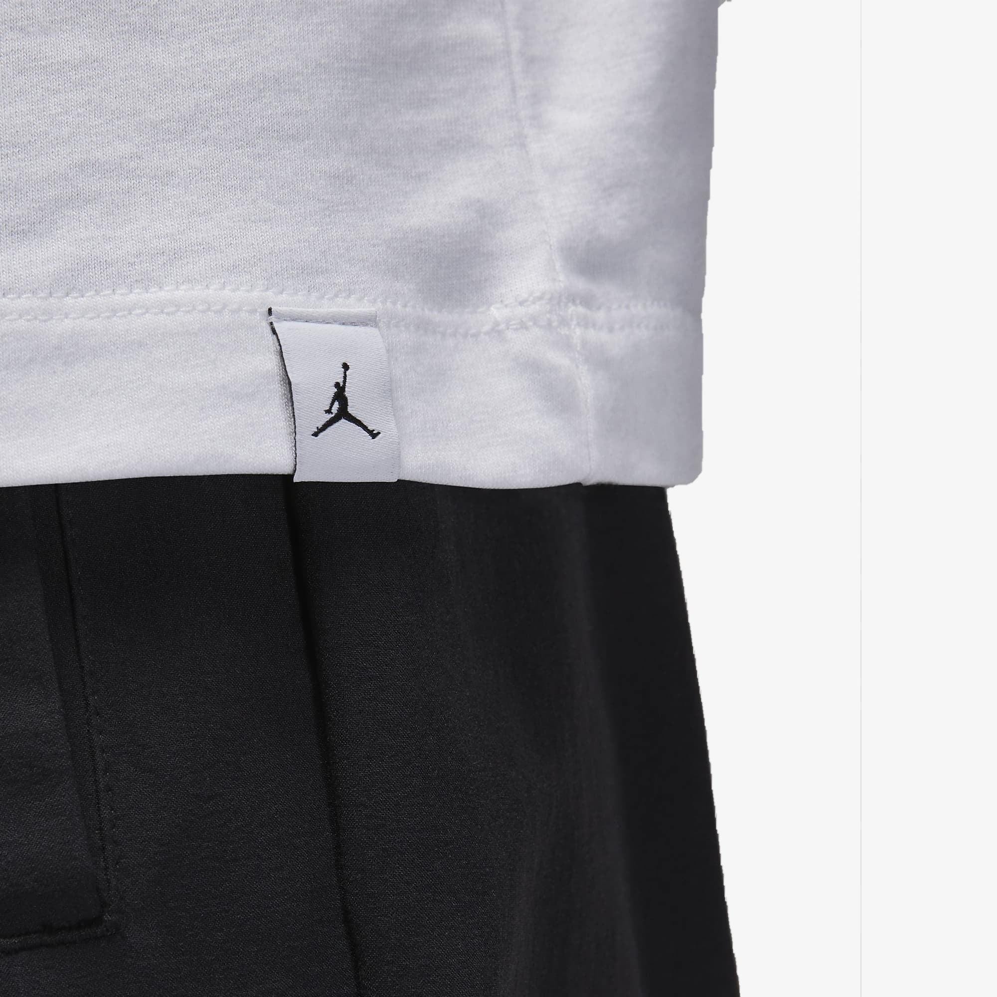 Jordan | AIR JORDAN T-SHIRT { WHITE/BLACK - Image 4