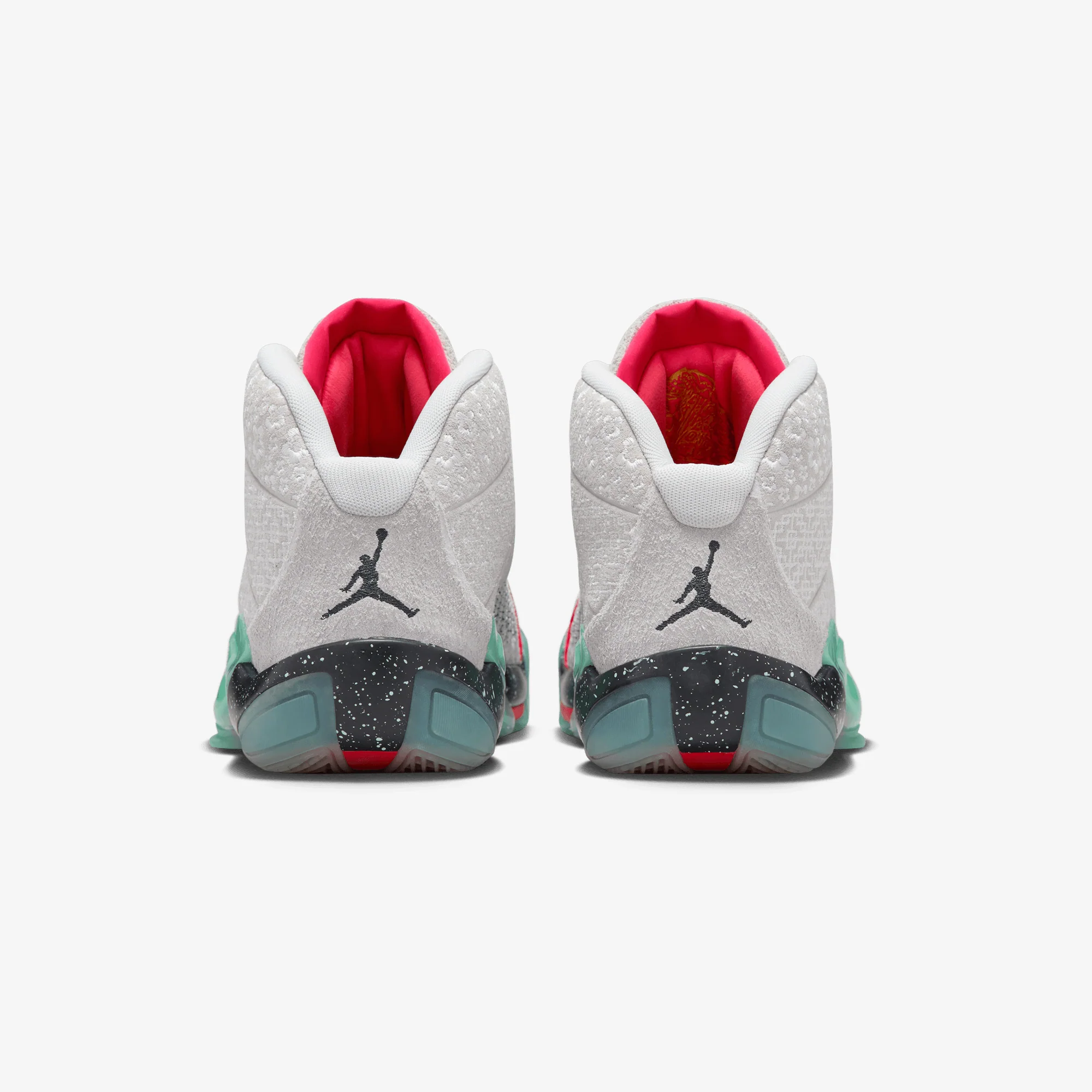 Jordan | AIR JORDAN XXXVIII RUI PF { PHOTON DUST/OFF NOIR-MINT FOAM-SIREN RED - Image 3