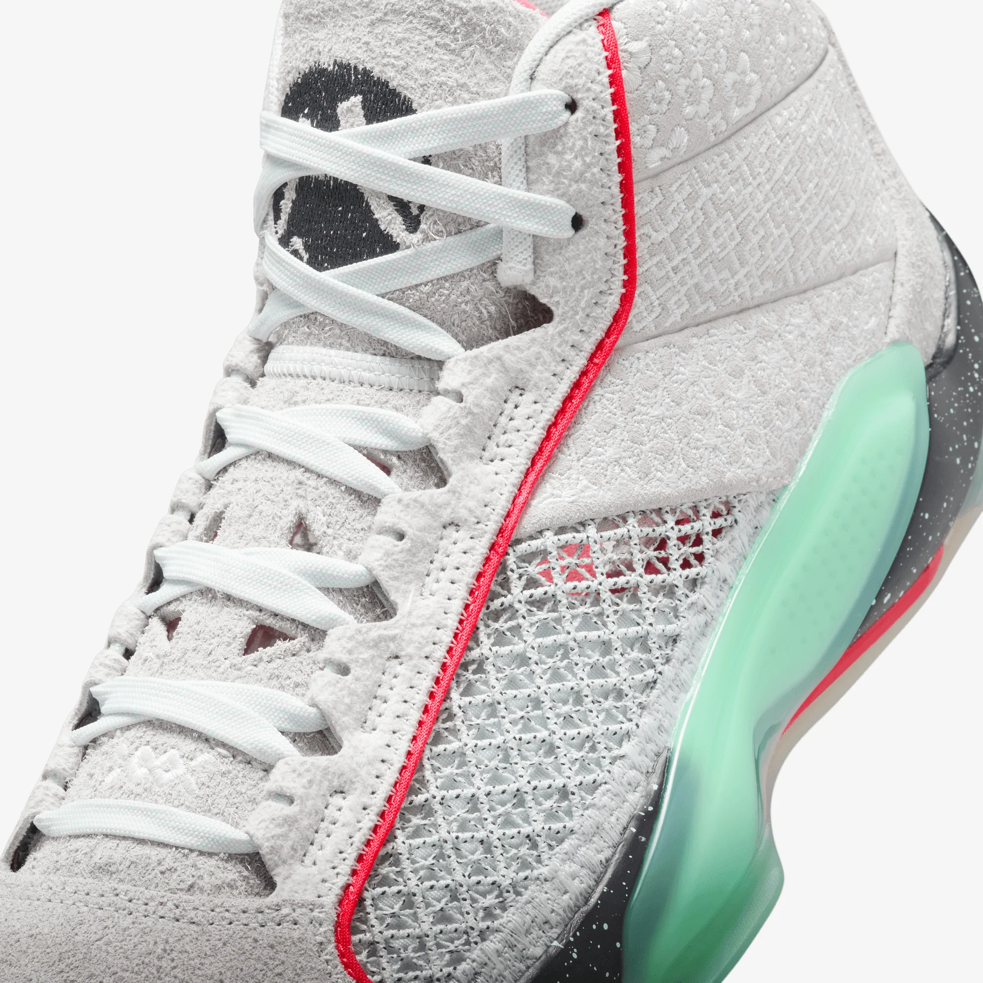 Jordan | AIR JORDAN XXXVIII RUI PF { PHOTON DUST/OFF NOIR-MINT FOAM-SIREN RED - Image 4