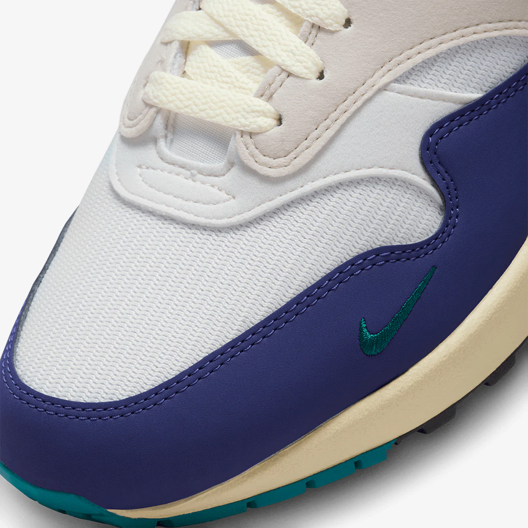 Nike | AIR MAX 1 { SAIL/DEEP ROYAL BLUE-LT OREWOOD BRN - Image 4