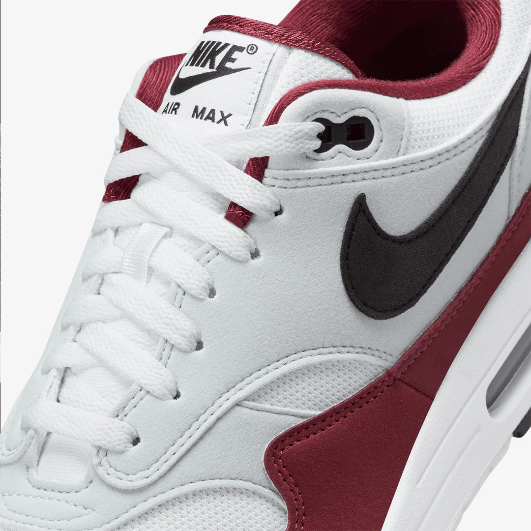 Nike | AIR MAX 1 { WHITE/BLACK-DARK TEAM RED-PURE PLATINUM - Image 4