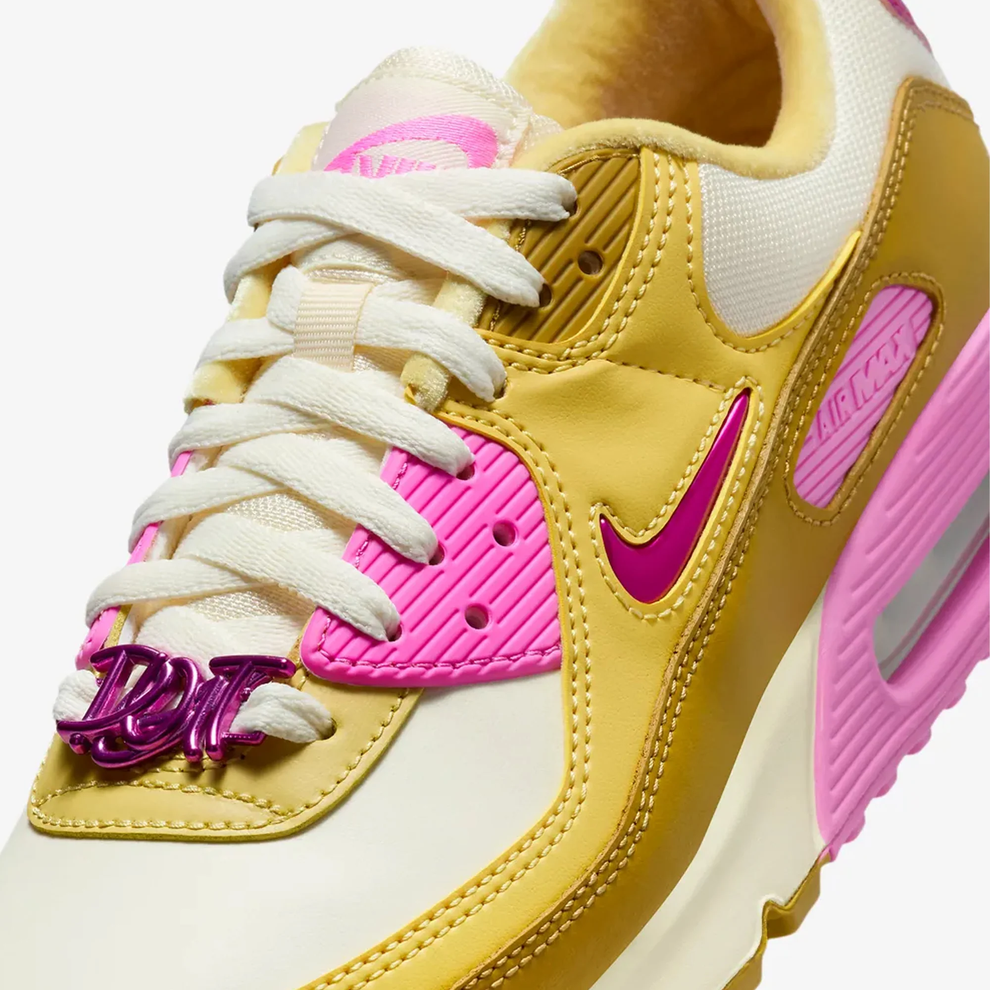 Nike | AIR MAX 90 SE { COCONUT MILK/PLAYFUL PINK-SATURN GOLD - Image 4