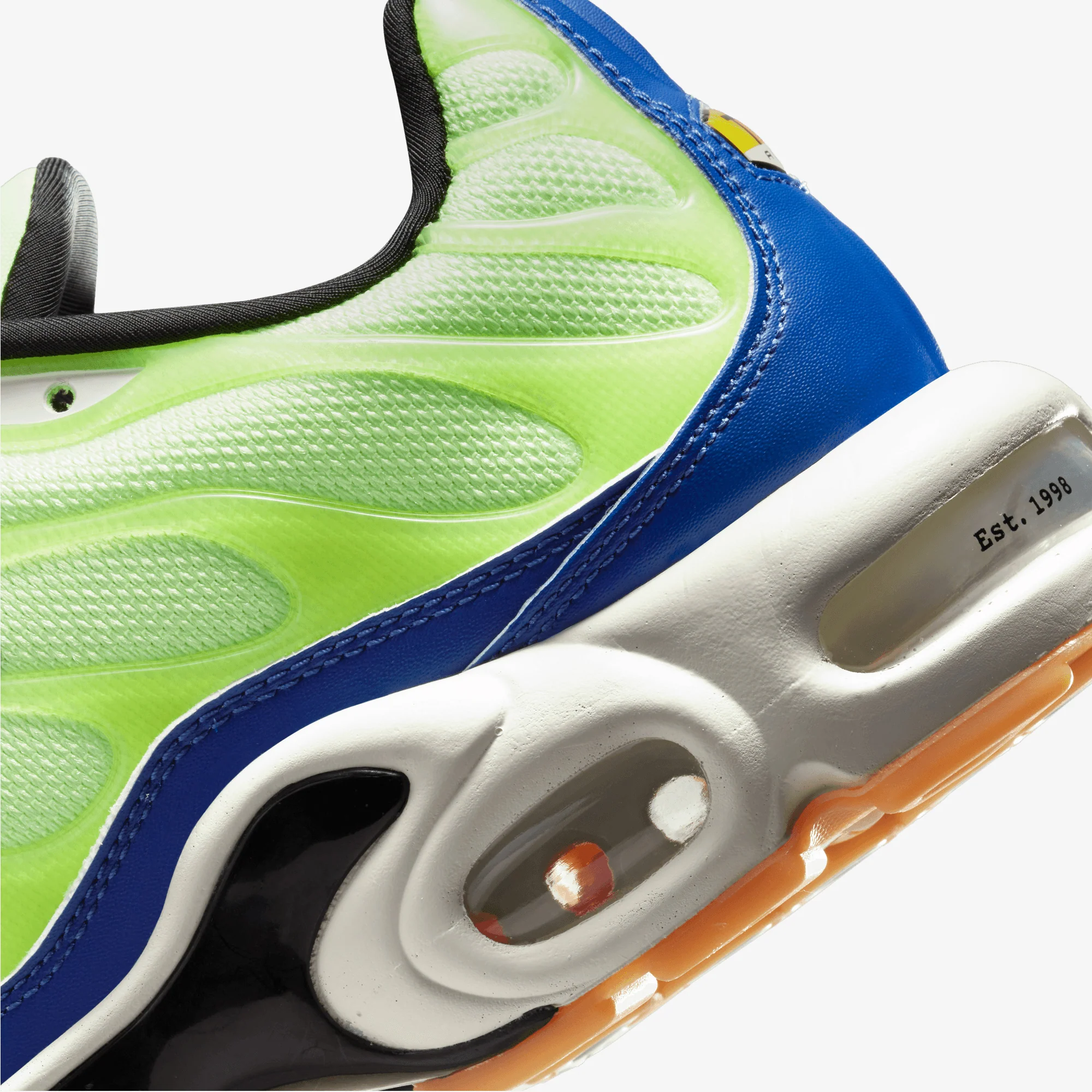 Nike | AIR MAX PLUS SE { GHOST GREEN/BLACK-OLD ROYAL-SUMMIT WHITE - Image 5