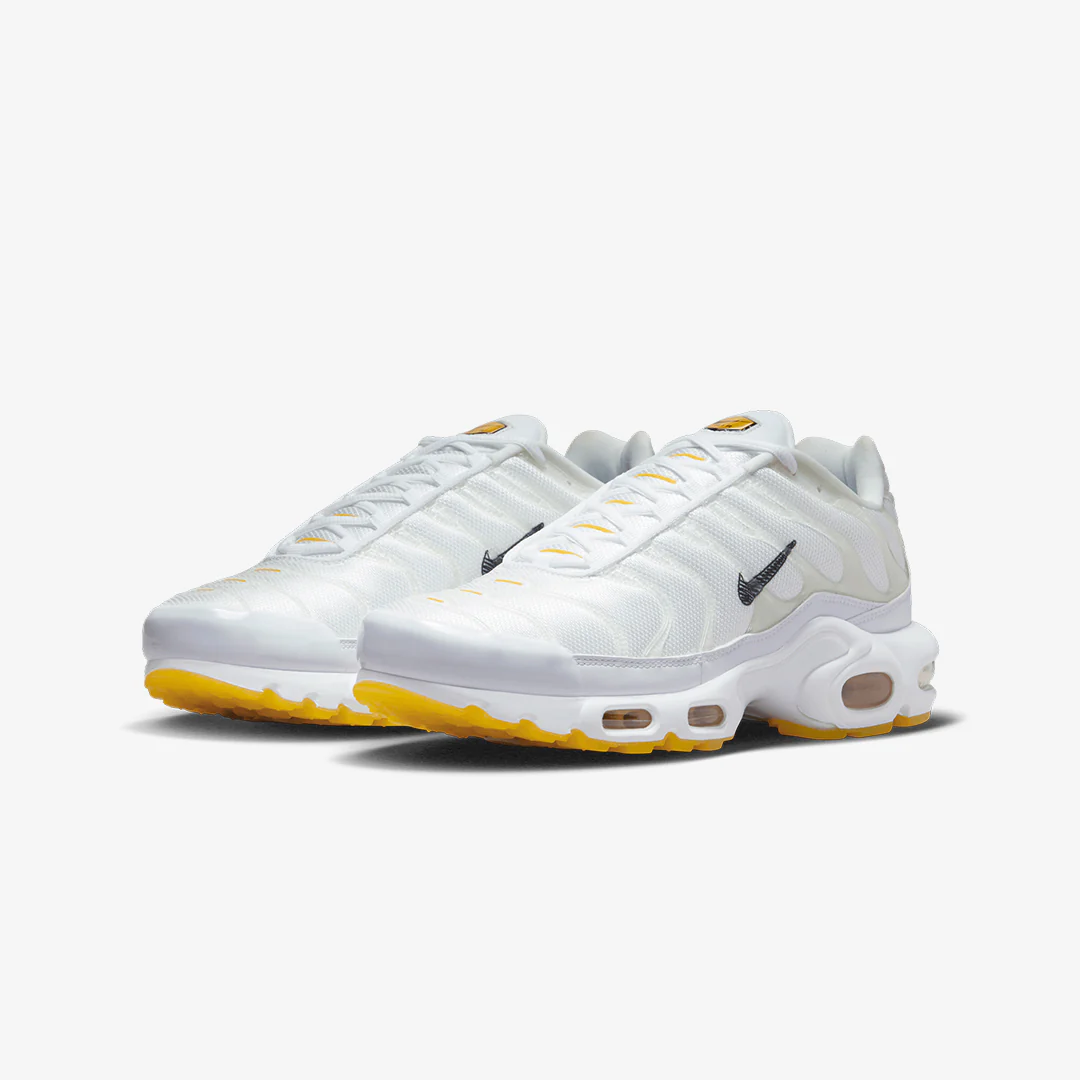 Nike | AIR MAX PLUS SE { WHITE - Image 2