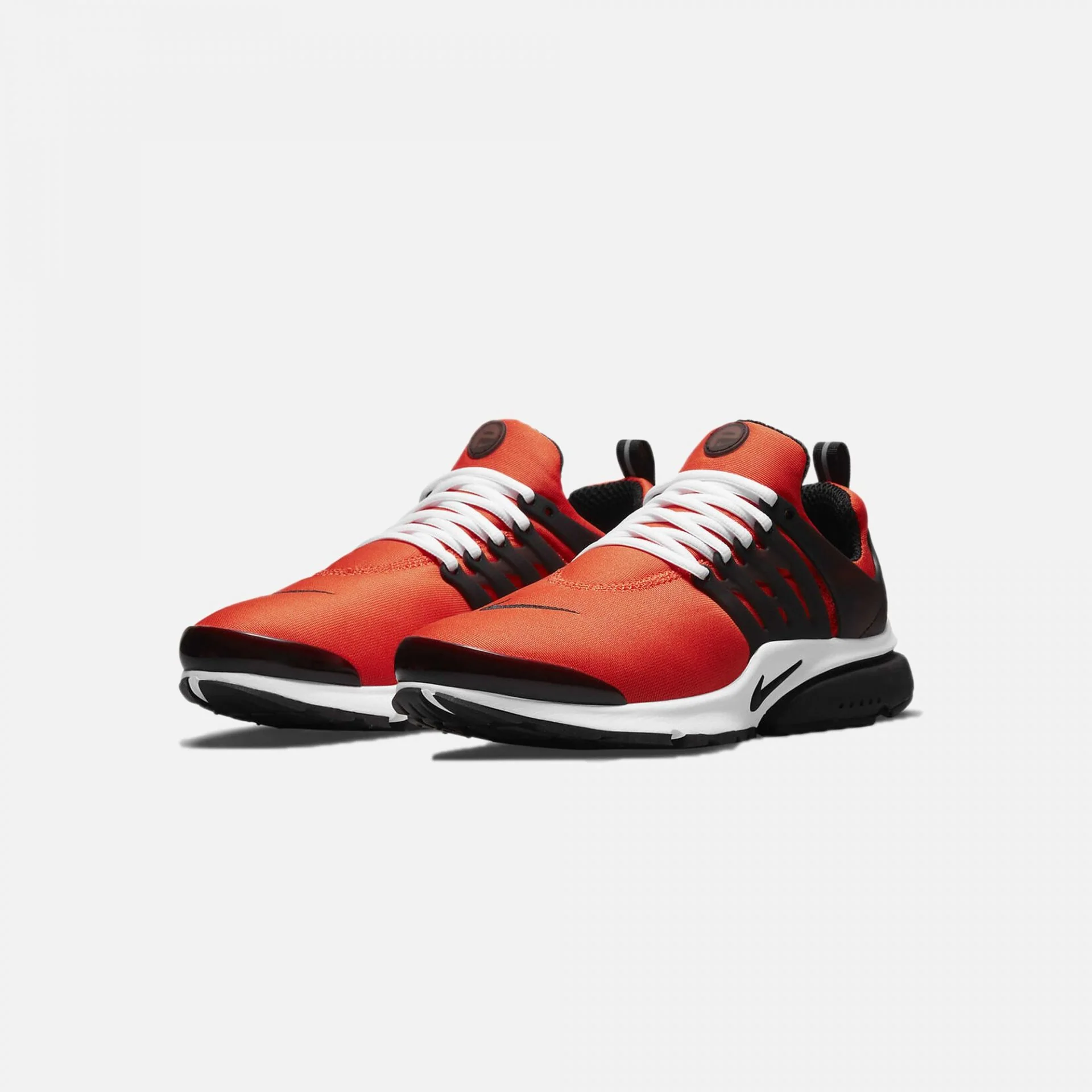 Nike | AIR PRESTO { ORANGE - Image 2