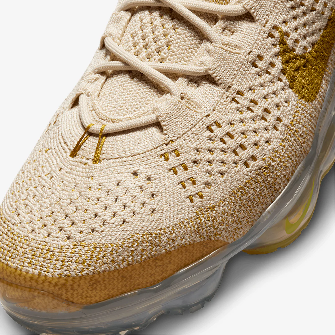 Nike | AIR VAPORMAX 2023 FLYKNIT { SANDDRIFT/BRONZINE-BRONZINE-SANDDRIFT - Image 4