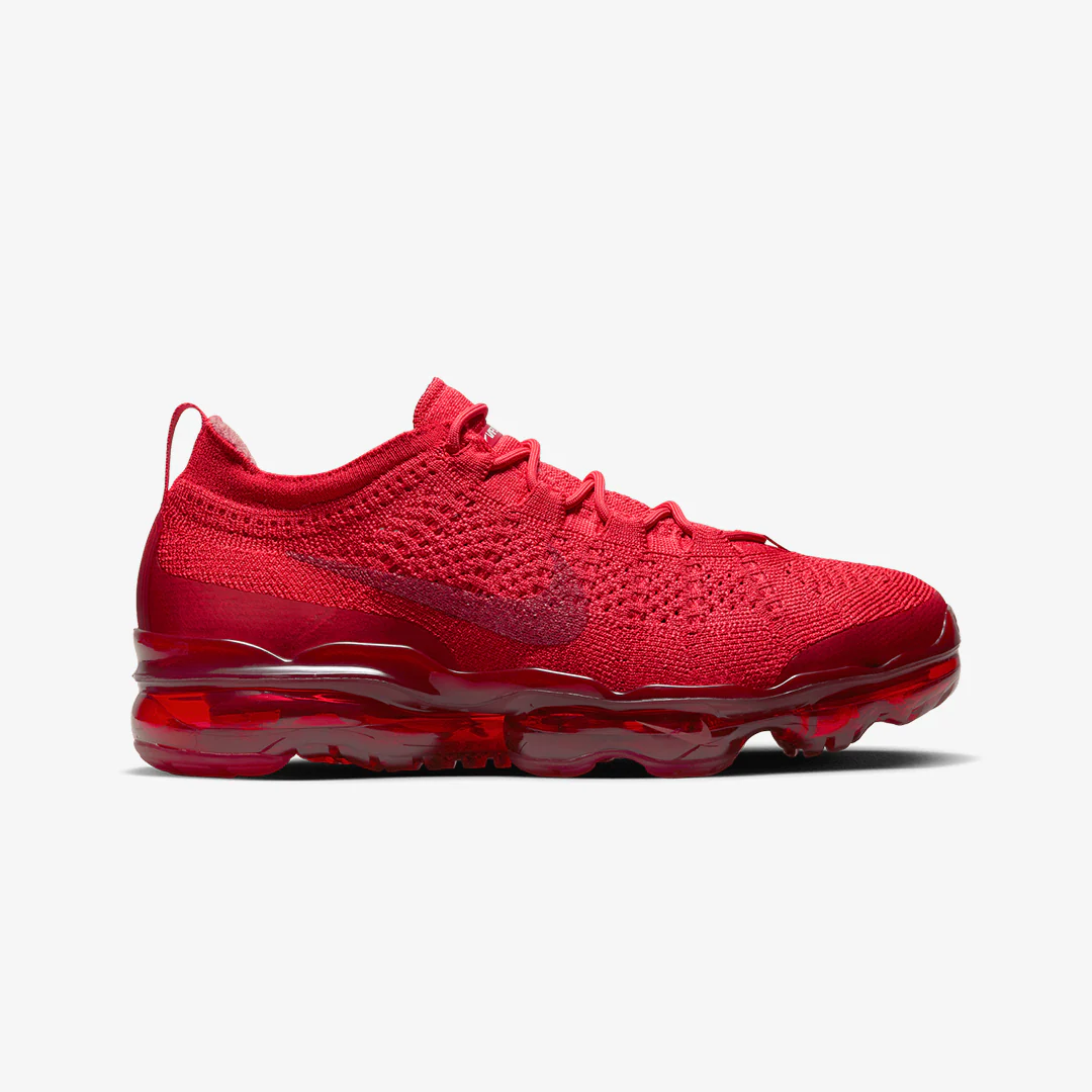 Nike | AIR VAPORMAX 2023 FLYKNIT { TRACK RED/MYSTIC RED-TRACK RED-TRACK RED